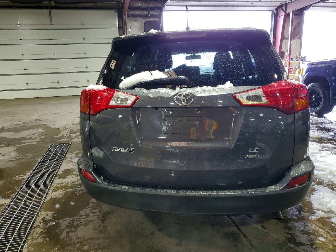 2013 Toyota Rav4 Le Gray vin: 2T3BFREV6DW053075