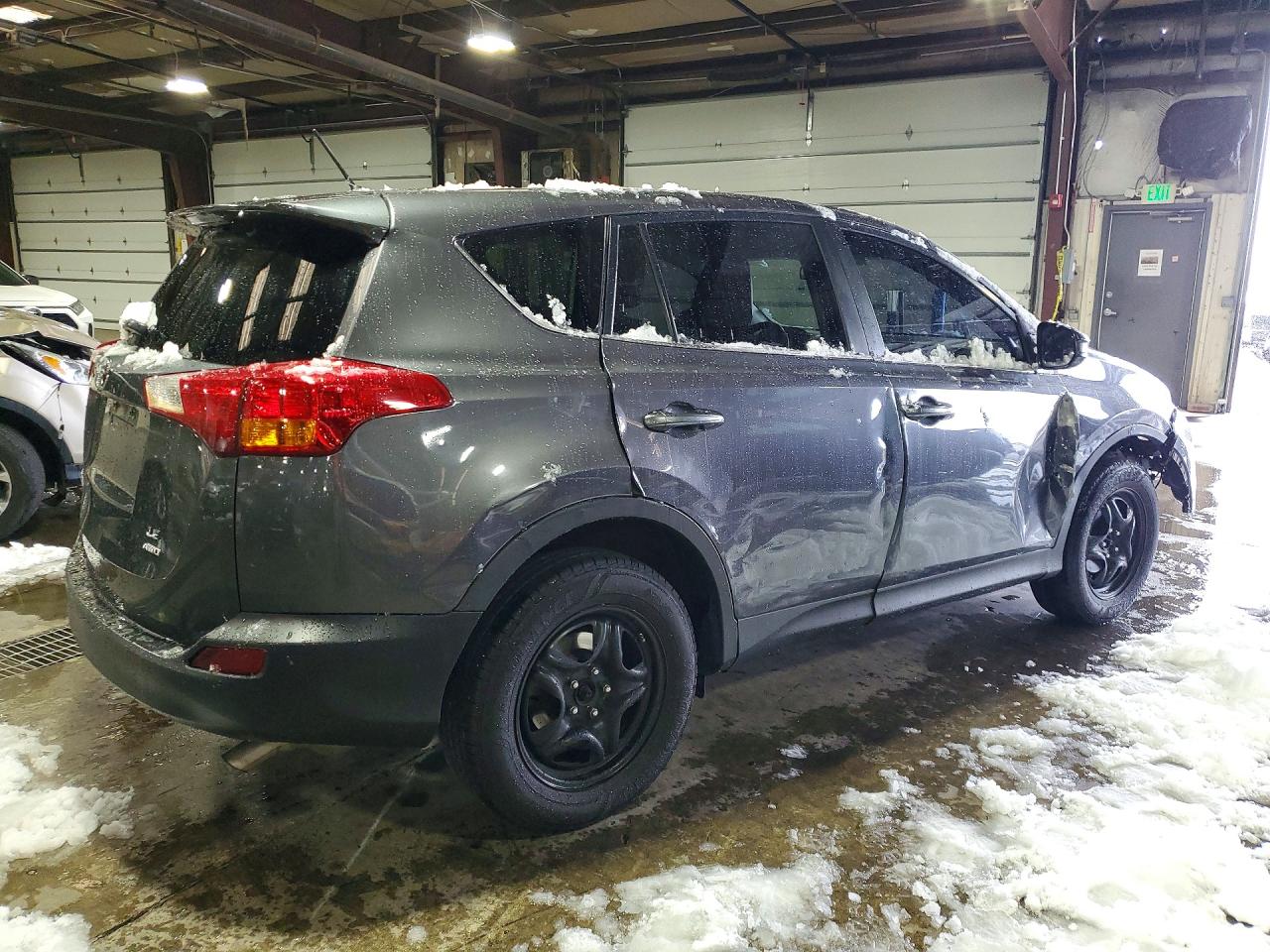2013 Toyota Rav4 Le Gray vin: 2T3BFREV6DW053075