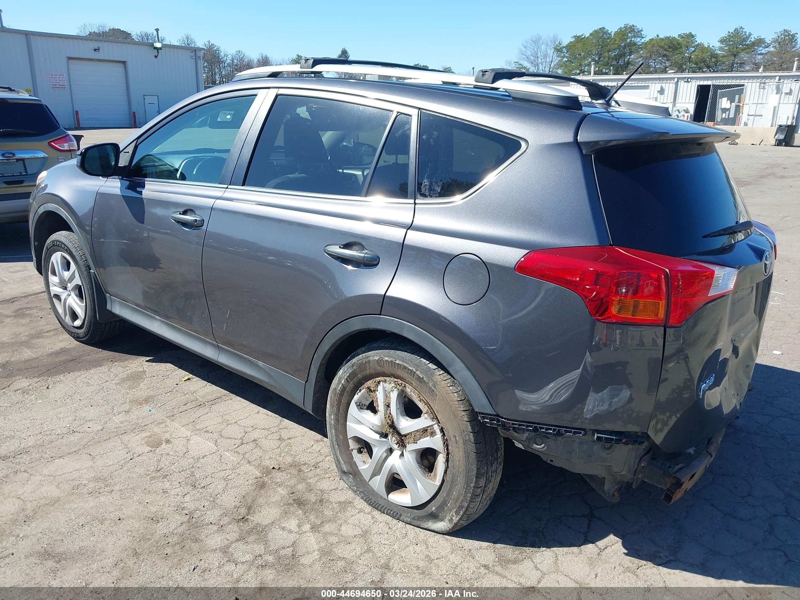 2013 Toyota Rav4 Le Gray vin: 2T3BFREV6DW074282
