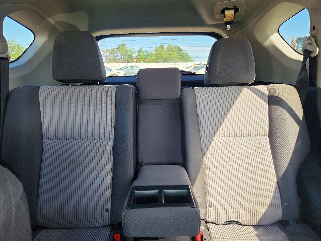 2013 Toyota Rav4 Le Green vin: 2T3BFREV6DW104056