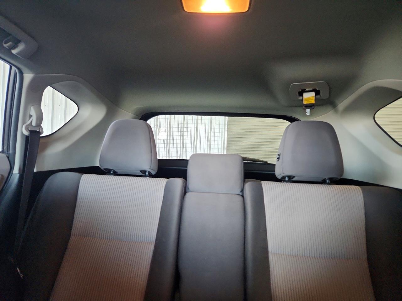 2013 Toyota Rav4 Le Gray vin: 2T3BFREV6DW119141