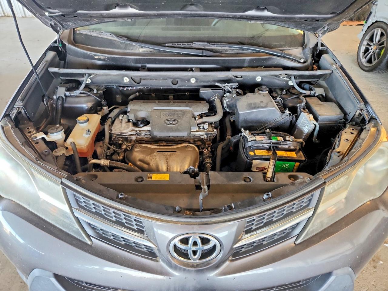 2013 Toyota Rav4 Le Gray vin: 2T3BFREV6DW119141