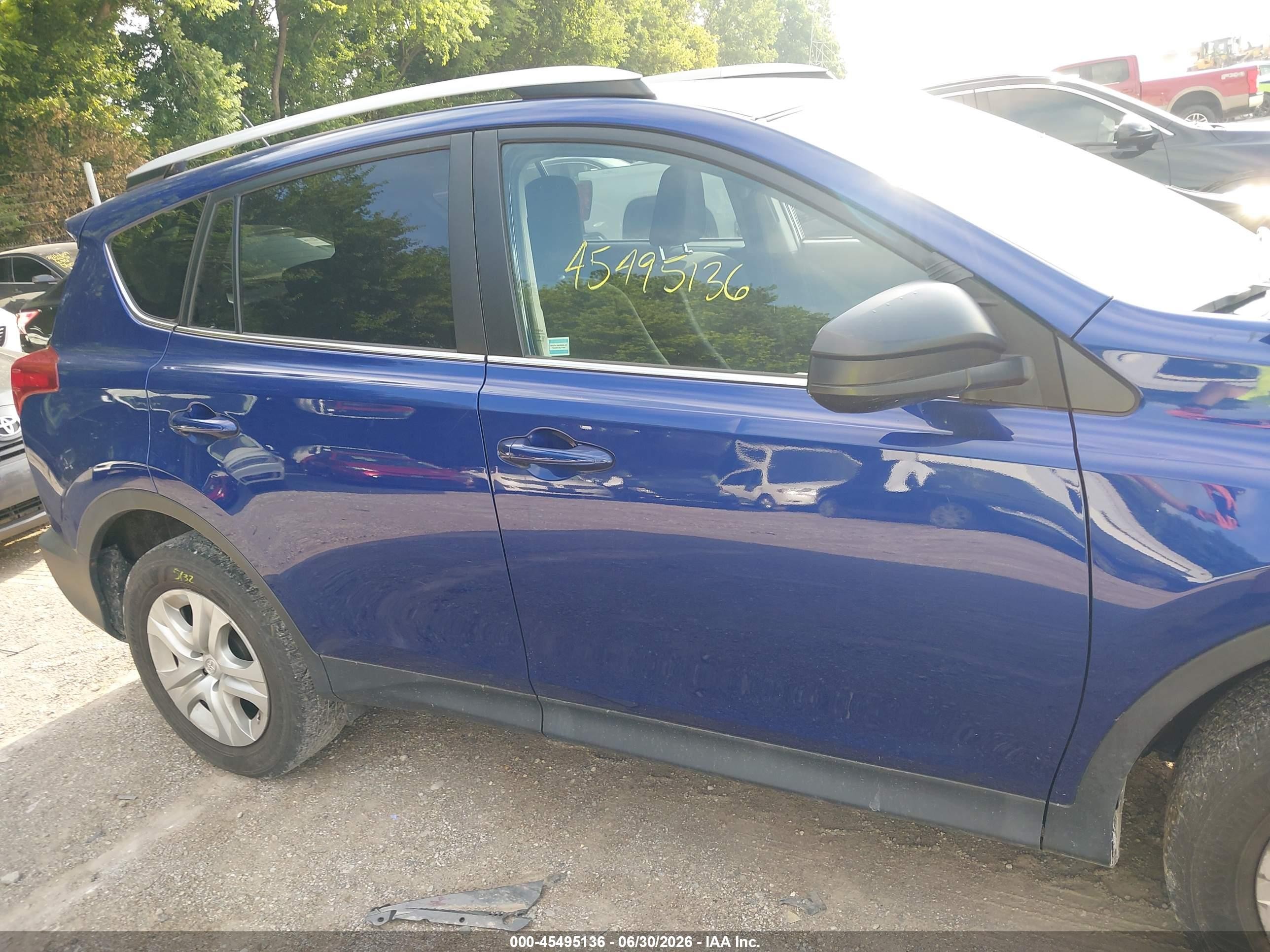 2014 Toyota Rav4 Le Blue vin: 2T3BFREV6EW219046