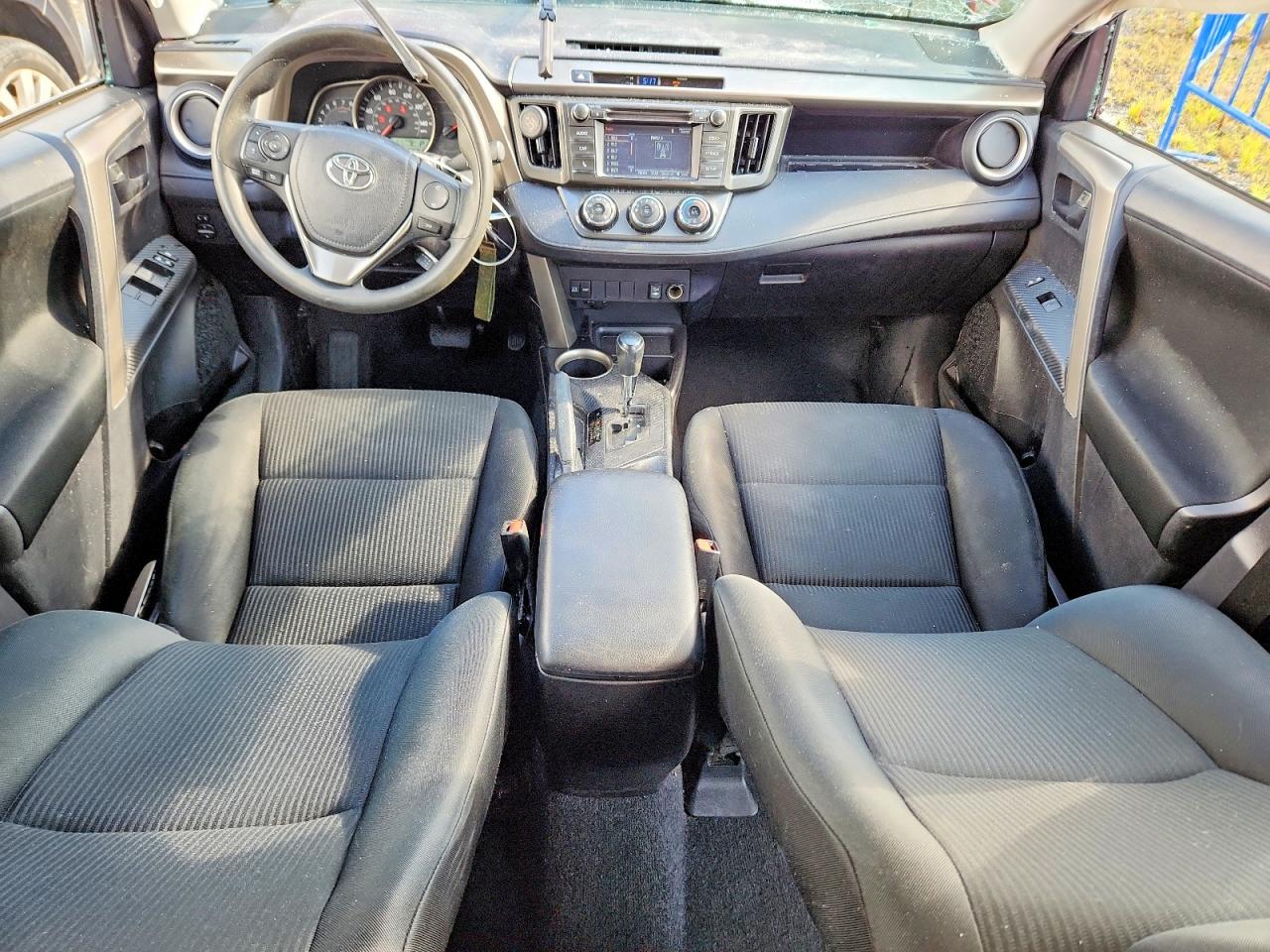 2015 Toyota Rav4 Le Red vin: 2T3BFREV6FW245874