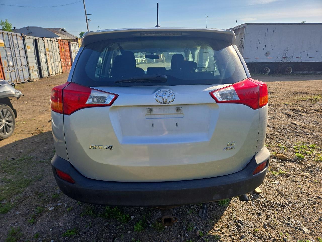 2015 Toyota Rav4 Le Gray vin: 2T3BFREV6FW269320