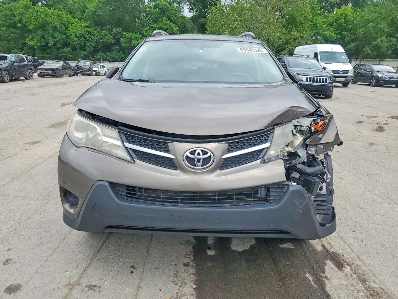 2015 Toyota Rav4 Le Brown vin: 2T3BFREV6FW271083