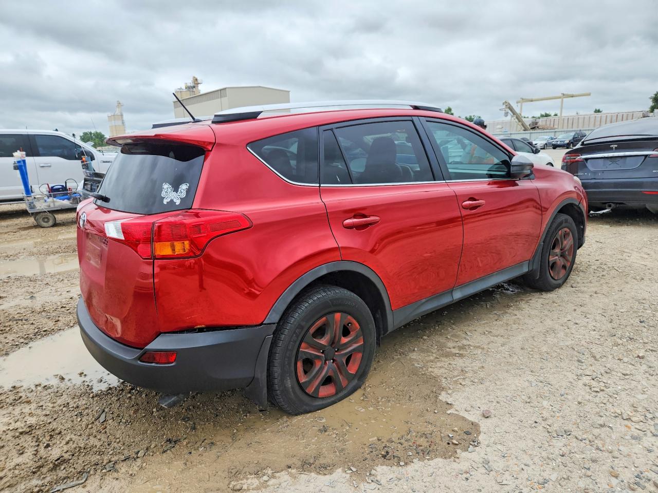 2015 Toyota Rav4 Le Red vin: 2T3BFREV6FW272640