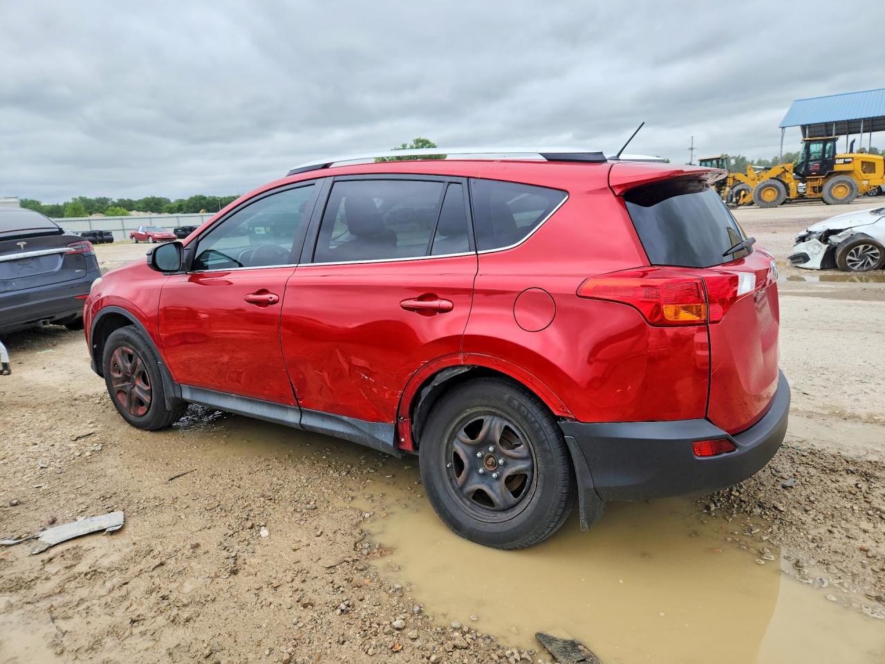 2015 Toyota Rav4 Le Red vin: 2T3BFREV6FW272640