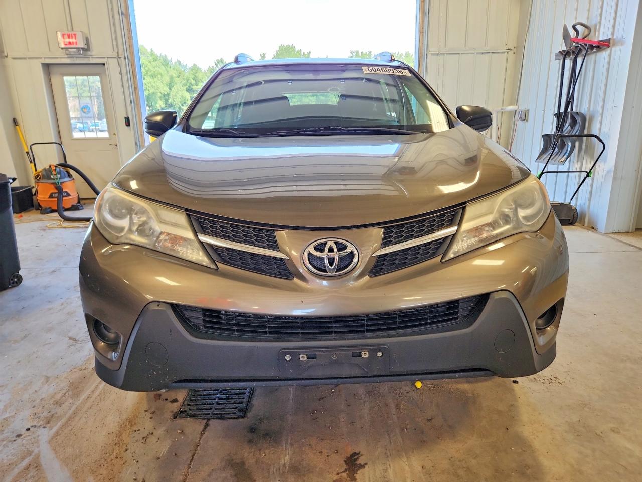 2015 Toyota Rav4 Le Green vin: 2T3BFREV6FW274646