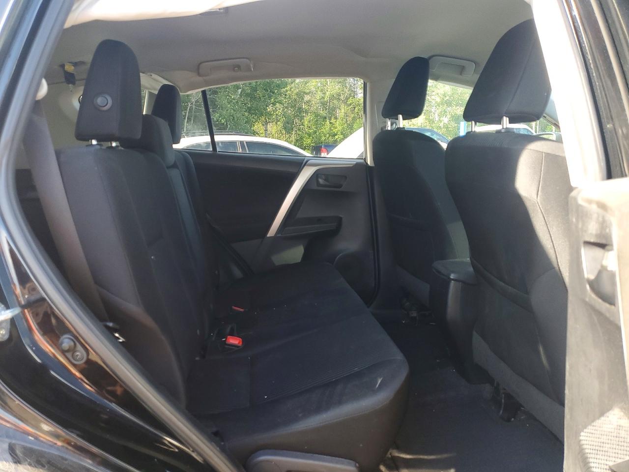 2015 Toyota Rav4 Le Black vin: 2T3BFREV6FW332691