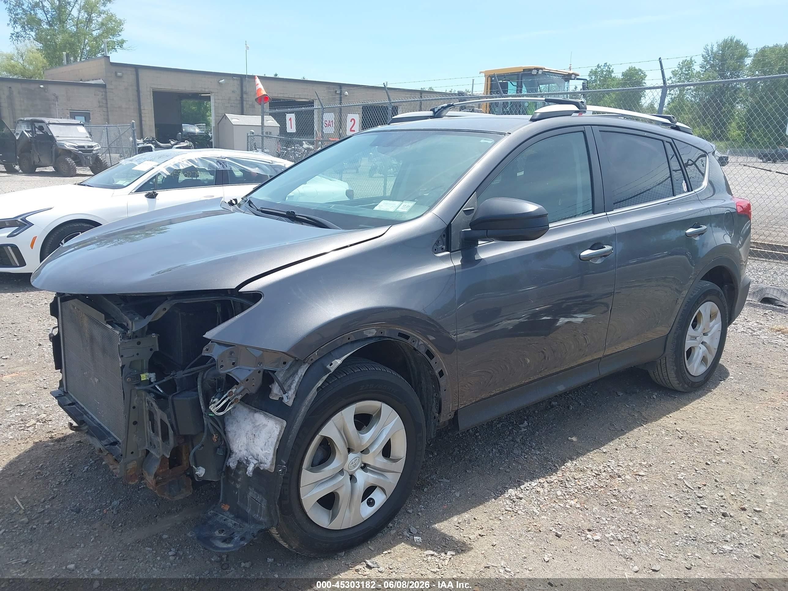 2015 Toyota Rav4 Le Gray vin: 2T3BFREV6FW353931