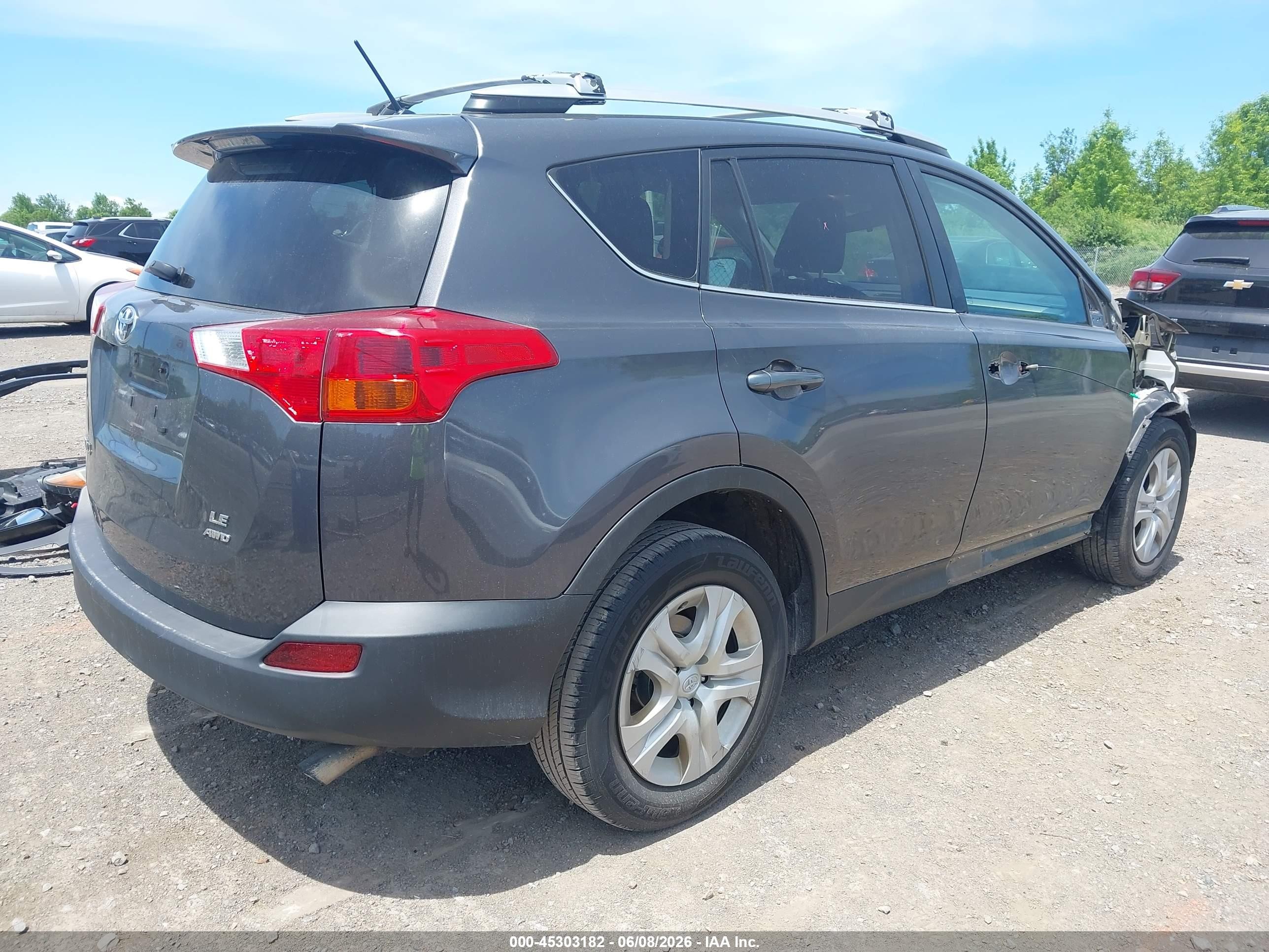2015 Toyota Rav4 Le Gray vin: 2T3BFREV6FW353931