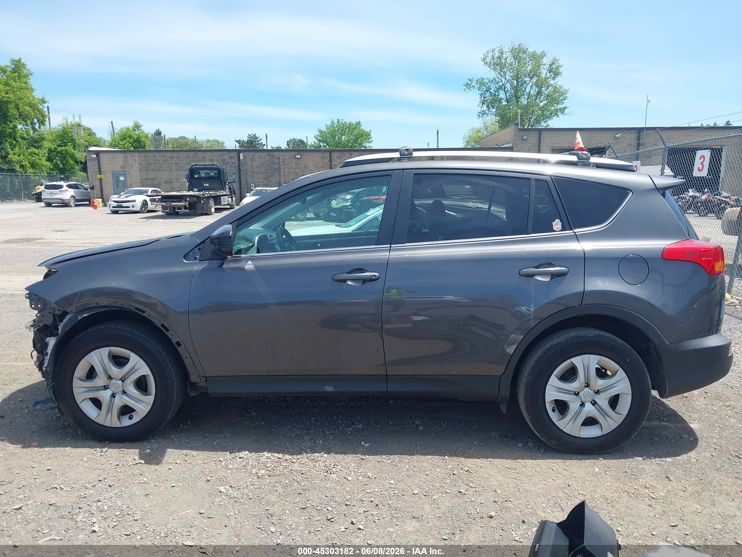 2015 Toyota Rav4 Le Gray vin: 2T3BFREV6FW353931
