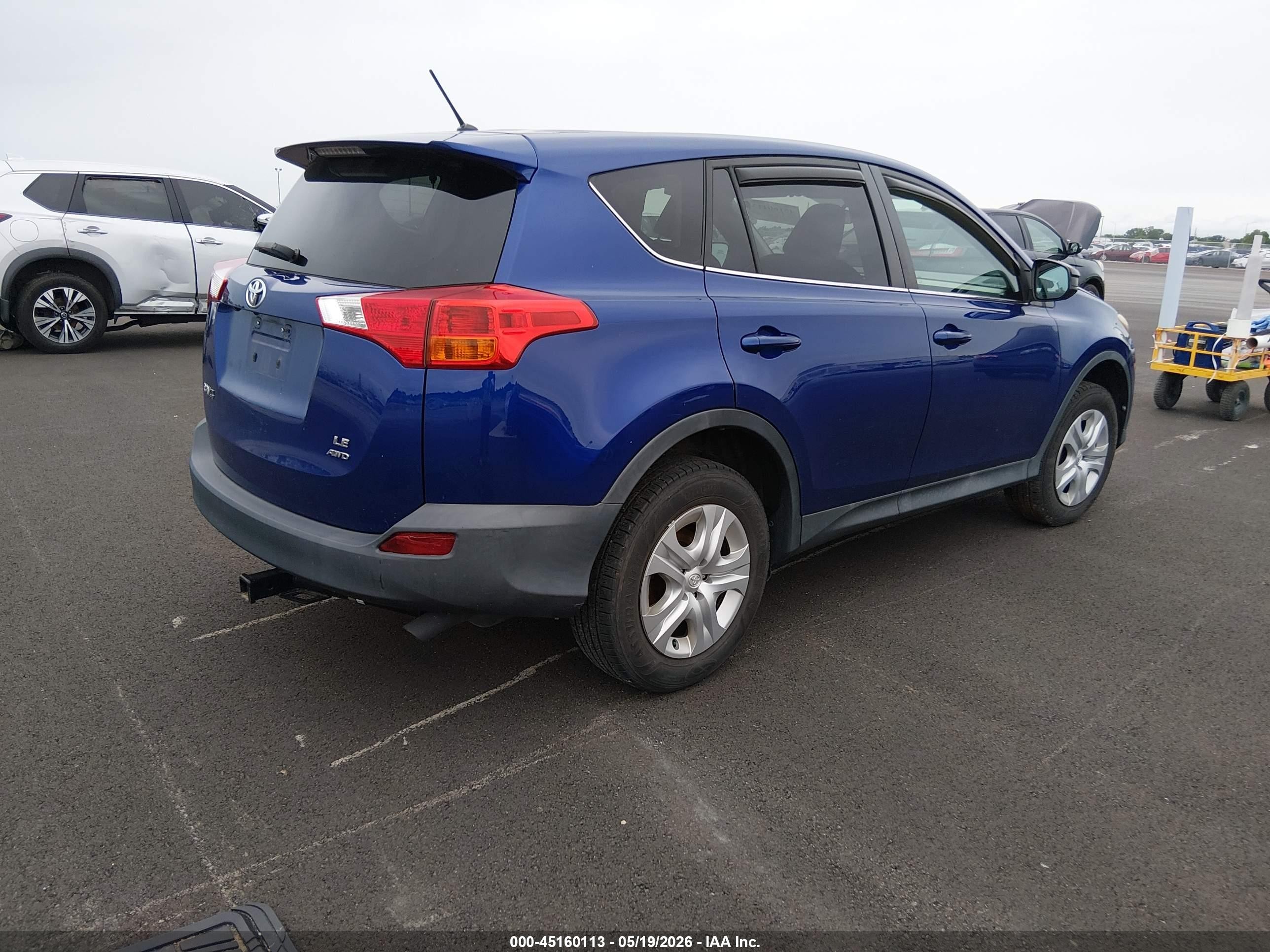 2015 Toyota Rav4 Le Синий vin: 2T3BFREV6FW372530