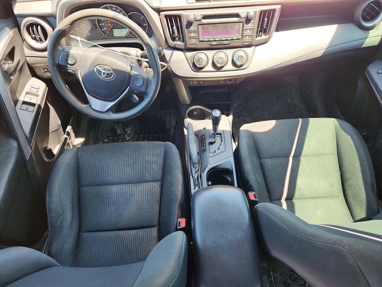 2016 Toyota Rav4 Le Gray vin: 2T3BFREV6GW506566