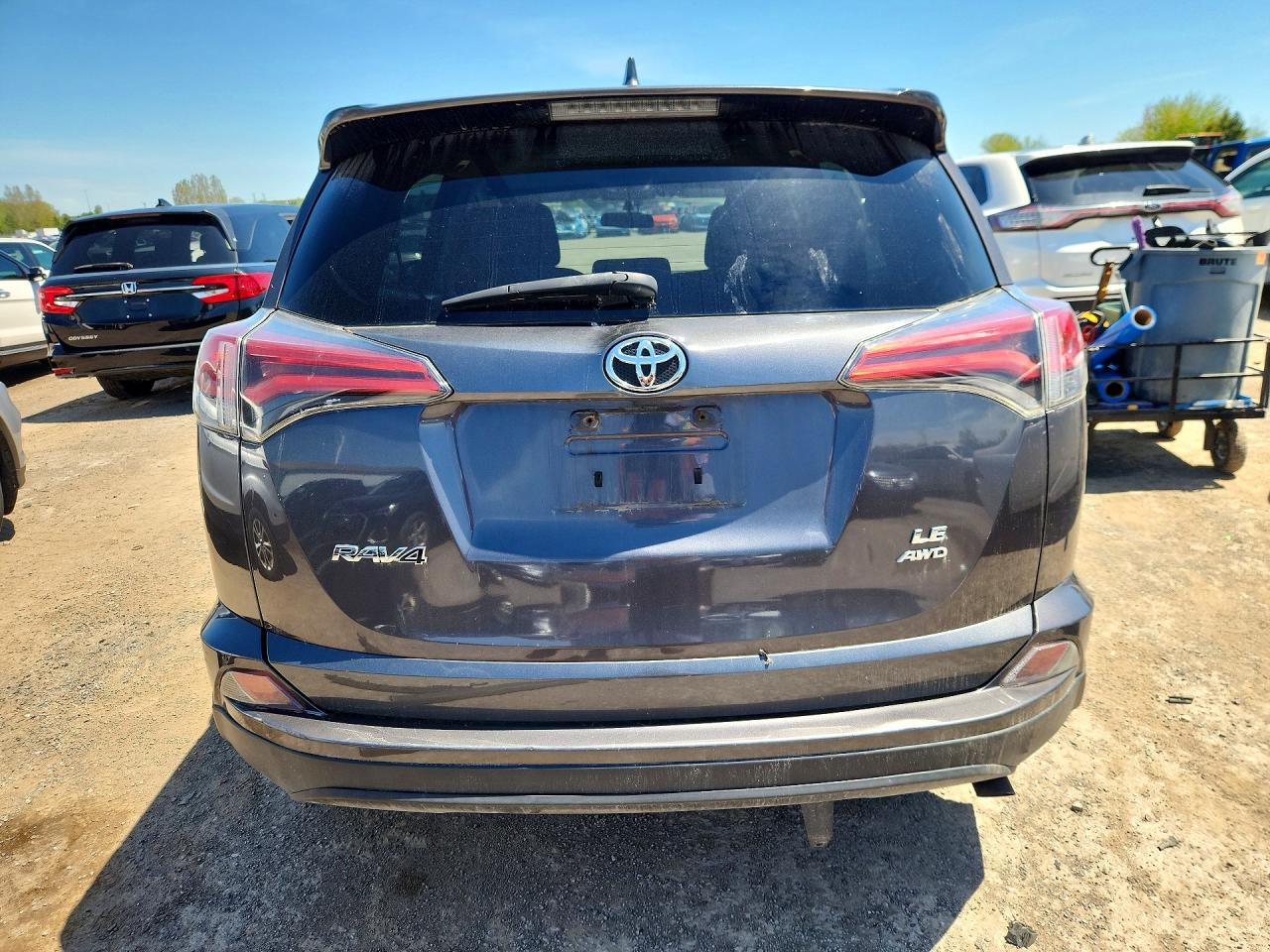 2016 Toyota Rav4 Le Gray vin: 2T3BFREV6GW506566