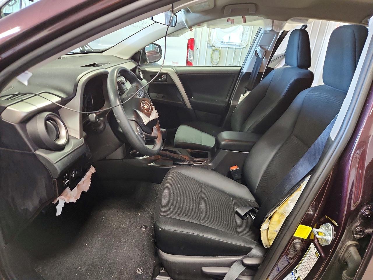 2017 Toyota Rav4 Le Burgundy vin: 2T3BFREV6HW659255