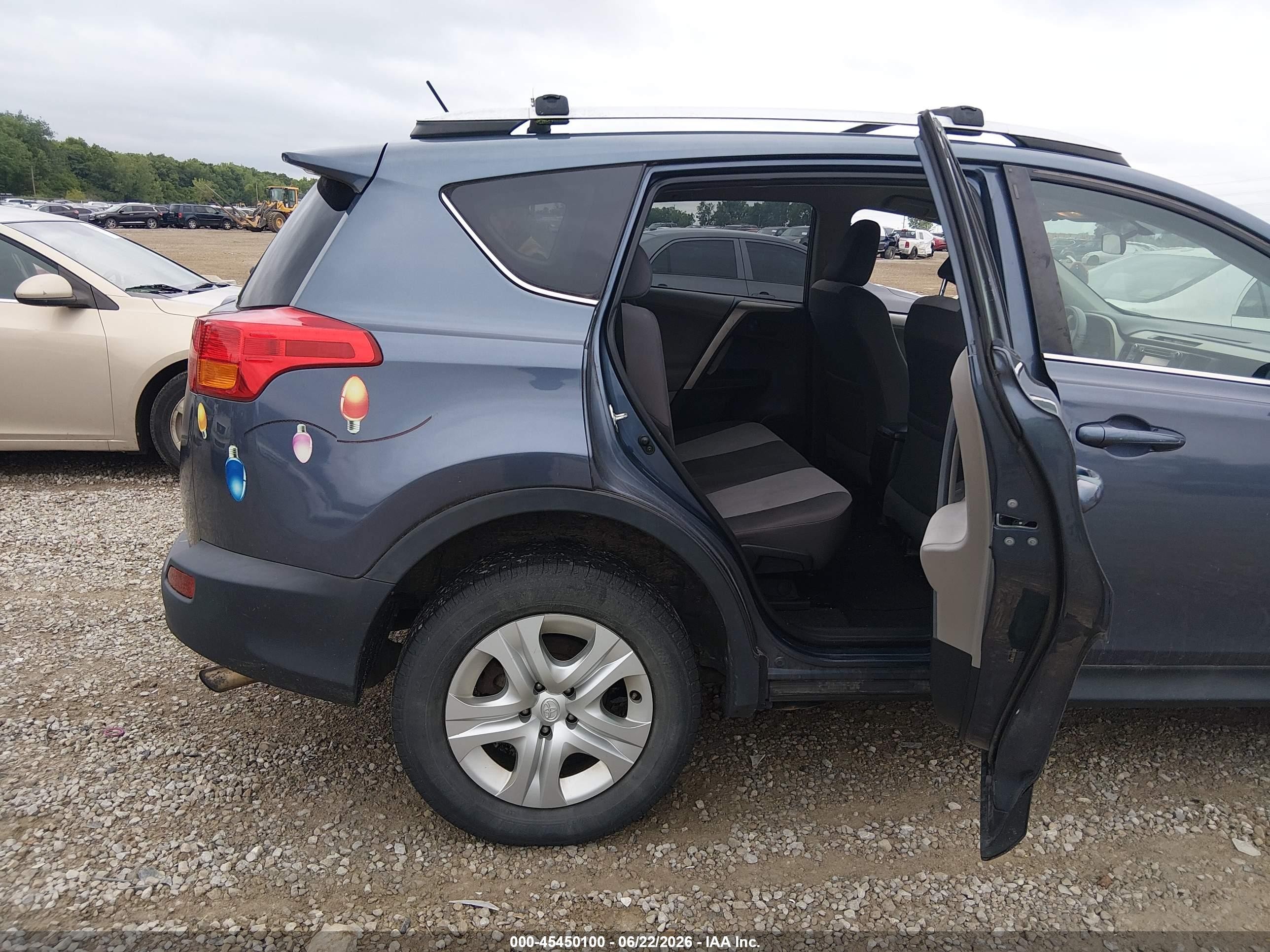 2013 Toyota Rav4 Le Blue vin: 2T3BFREV7DW039427