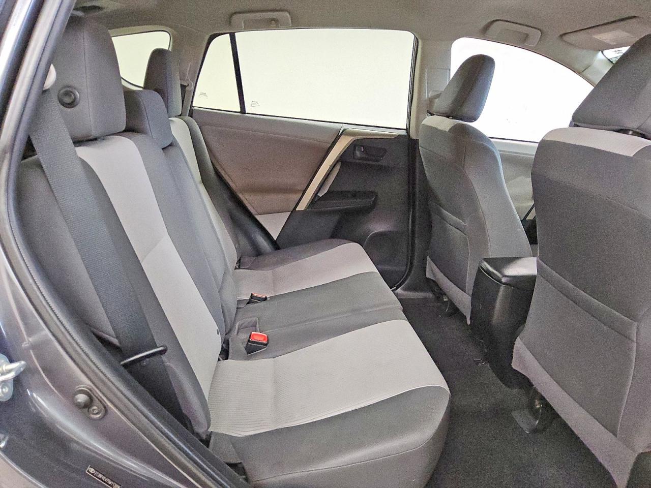 2013 Toyota Rav4 Le Gray vin: 2T3BFREV7DW113896