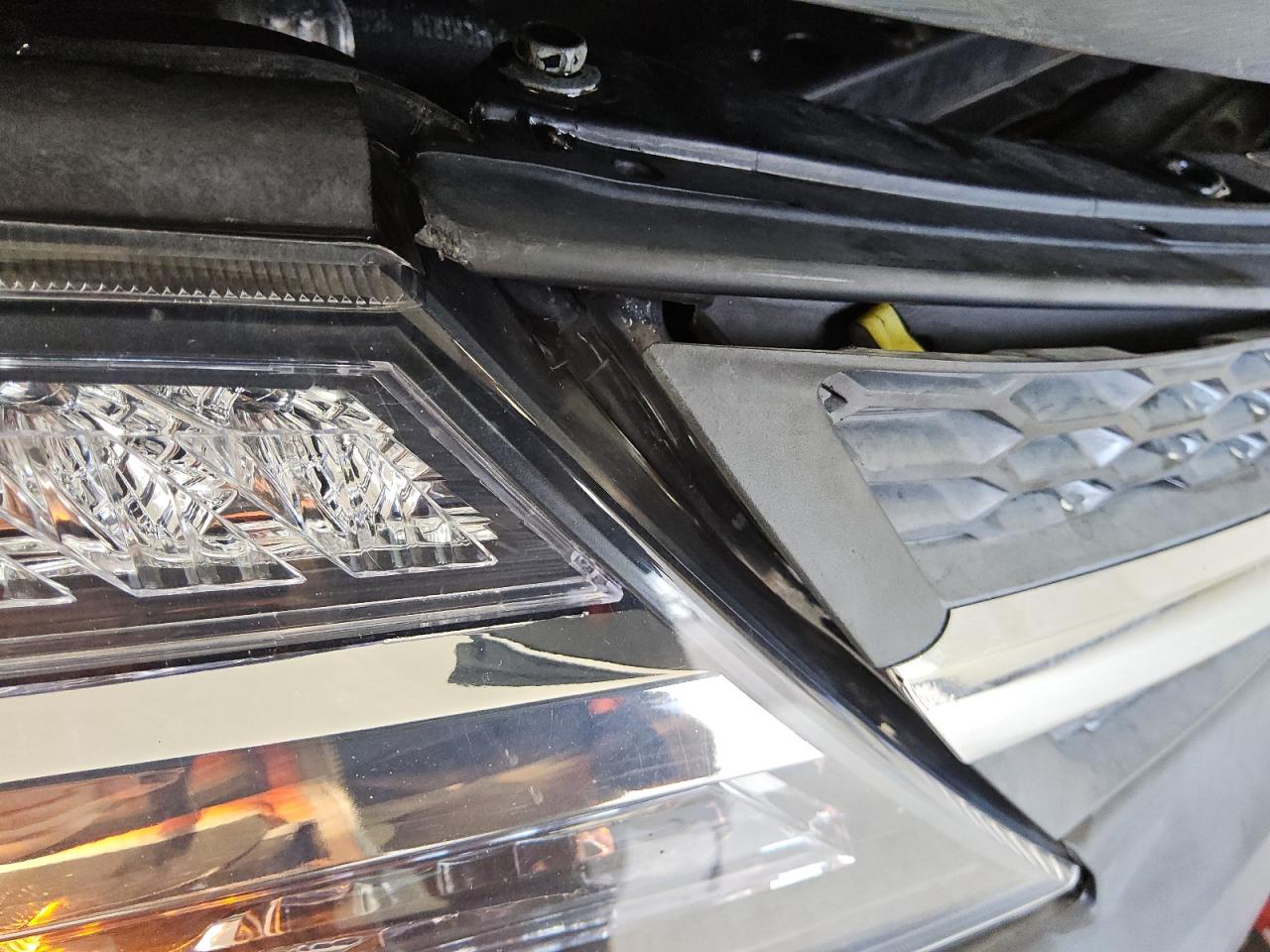 2013 Toyota Rav4 Le Gray vin: 2T3BFREV7DW113896 Damage: Grille, Broken, Replacement Required