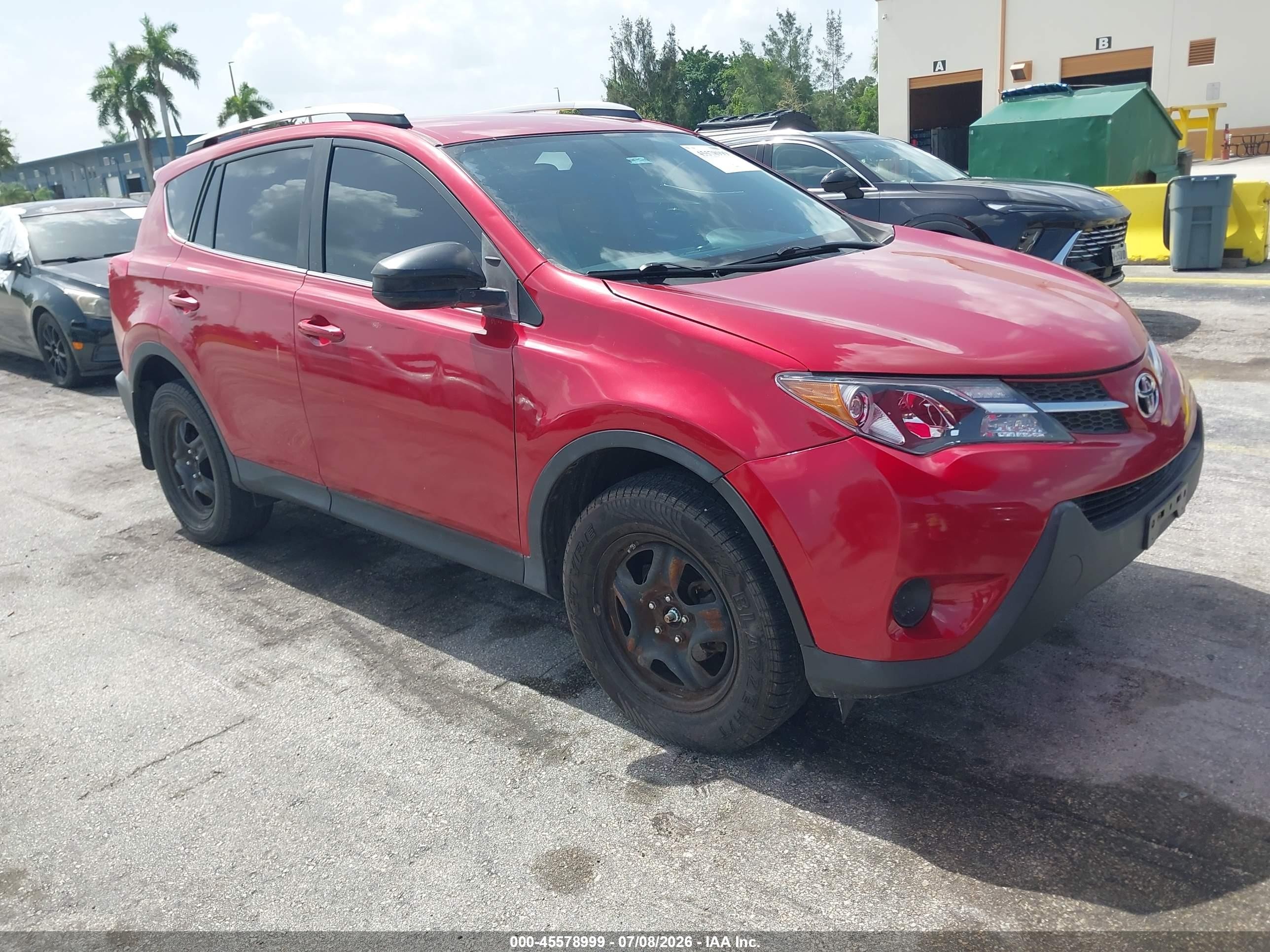 2014 Toyota Rav4 Le Red vin: 2T3BFREV7EW145443