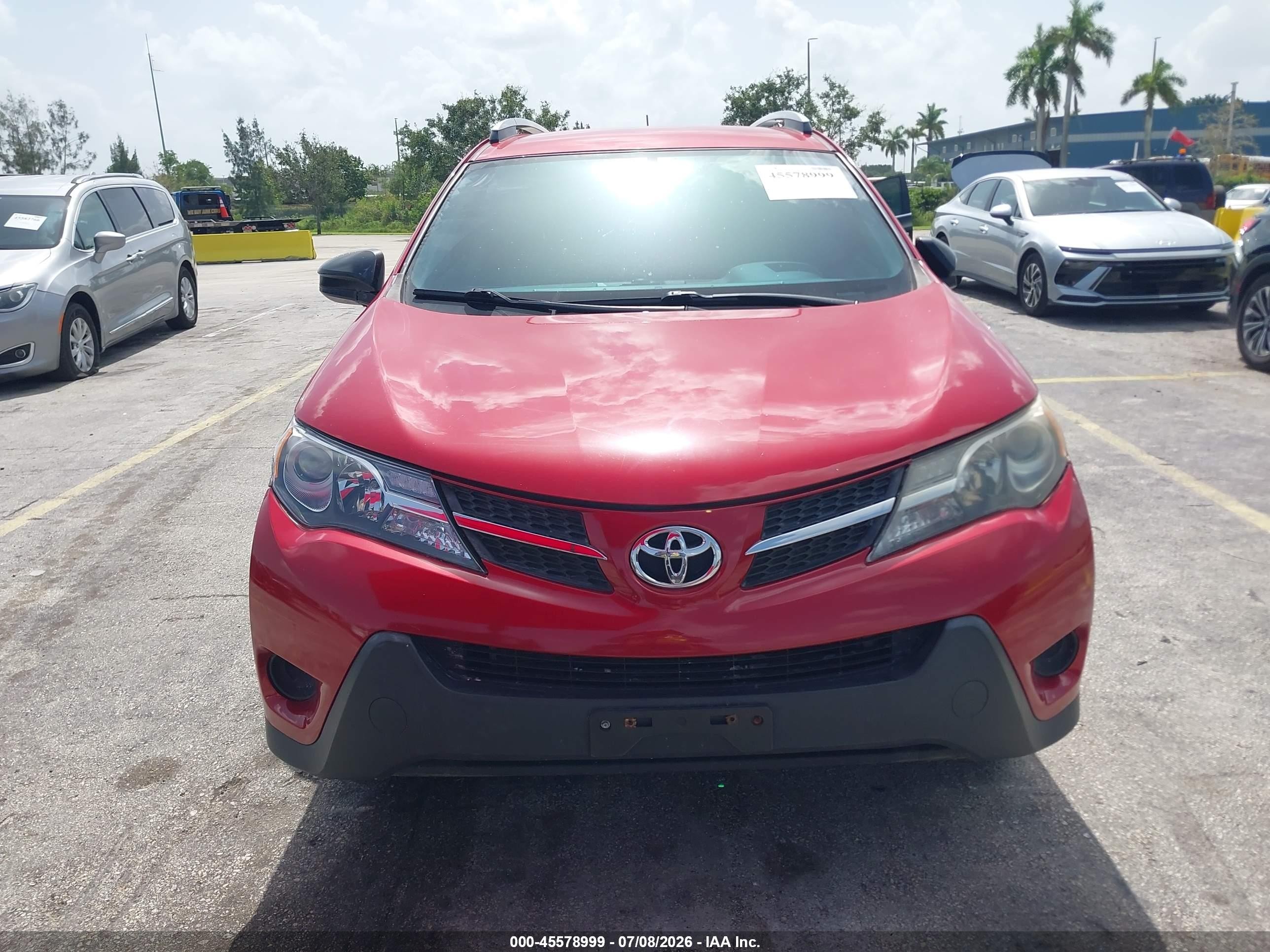 2014 Toyota Rav4 Le Red vin: 2T3BFREV7EW145443