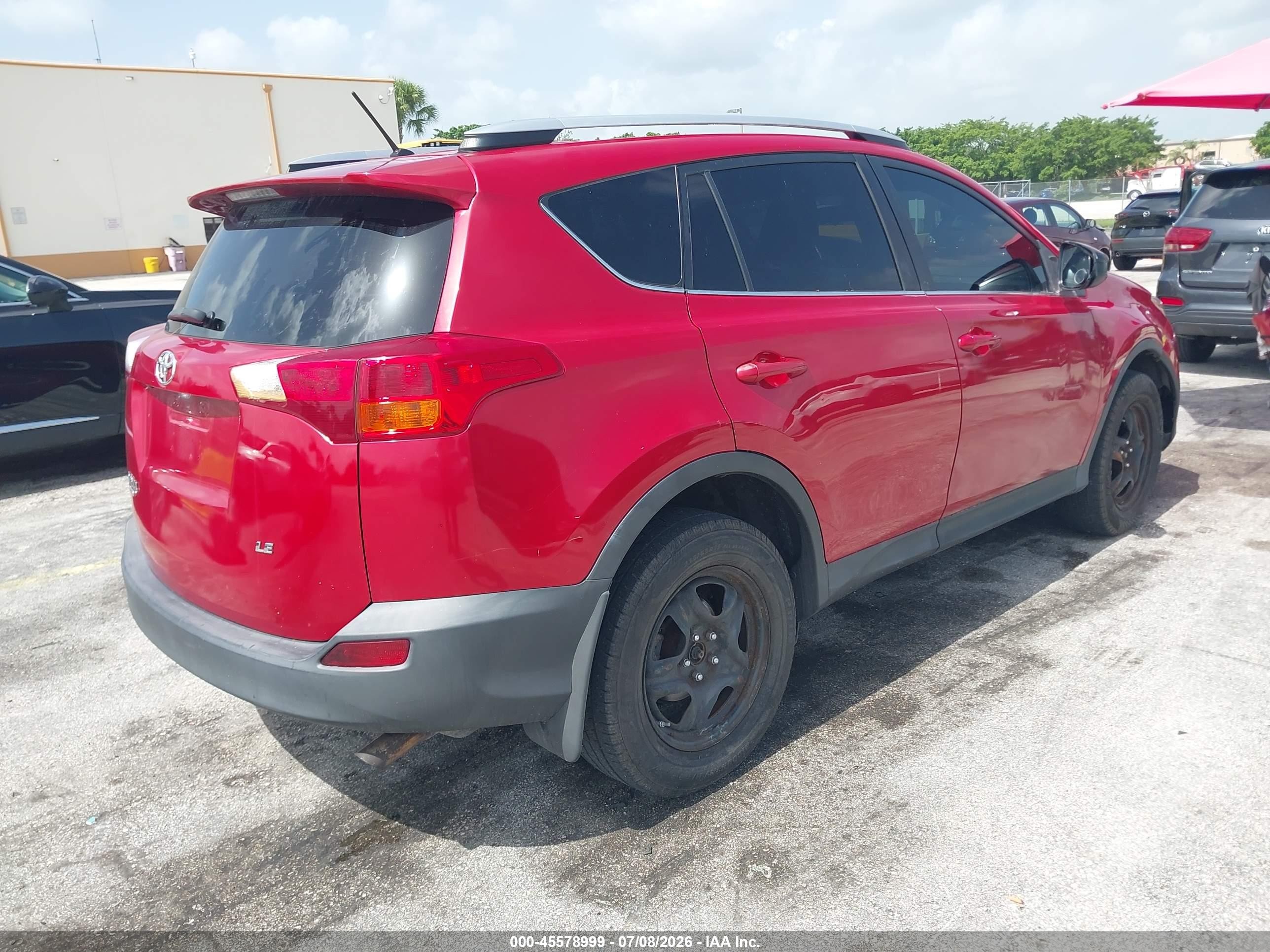 2014 Toyota Rav4 Le Red vin: 2T3BFREV7EW145443