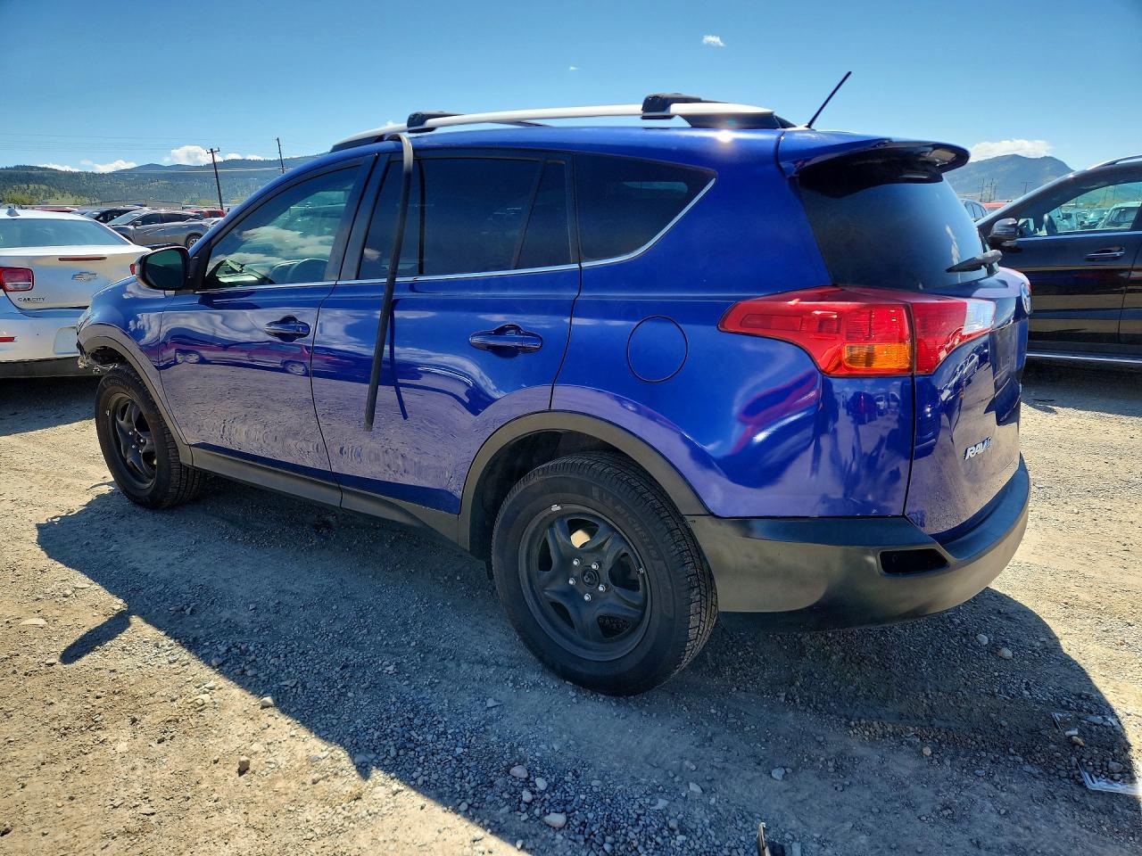 2014 Toyota Rav4 Le Blue vin: 2T3BFREV7EW181911