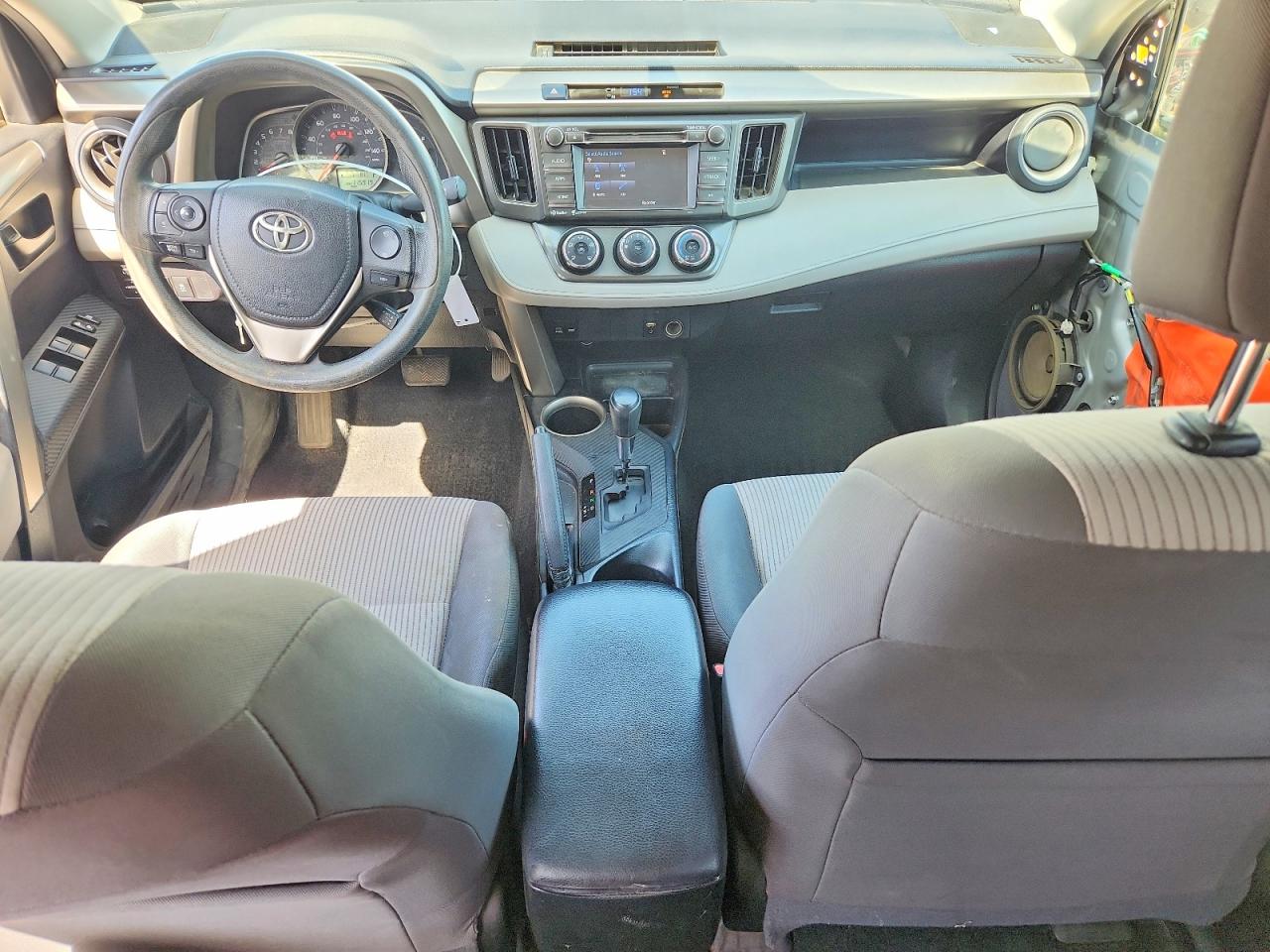 2014 Toyota Rav4 Le Silver vin: 2T3BFREV7EW190687