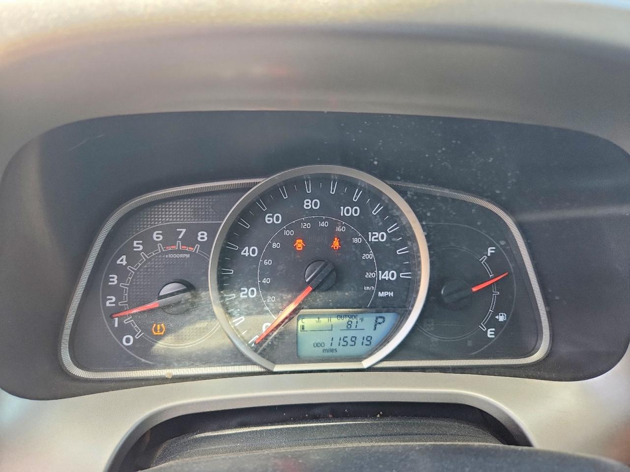 2014 Toyota Rav4 Le Silver vin: 2T3BFREV7EW190687
