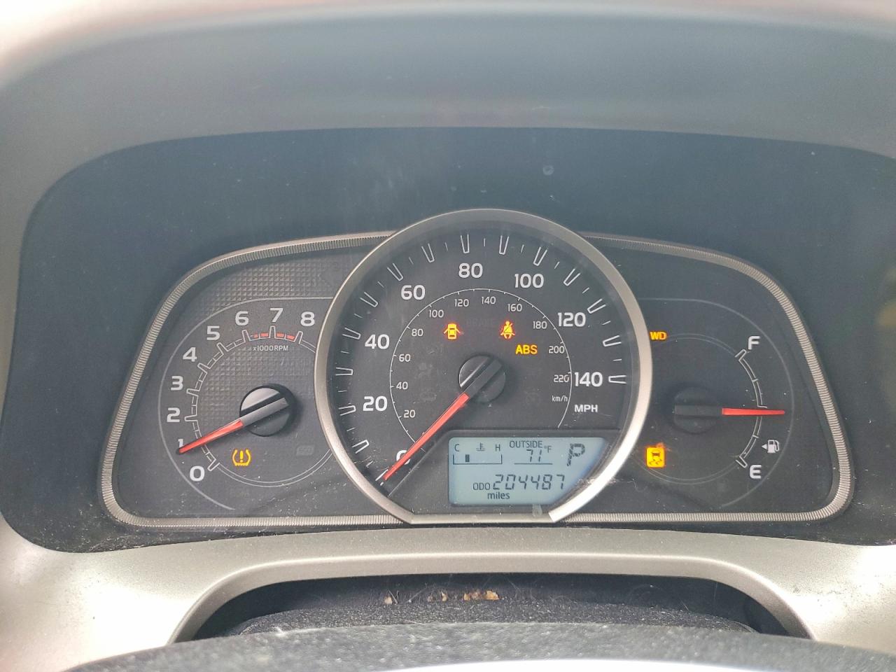 2014 Toyota Rav4 Le Silver vin: 2T3BFREV7EW195906