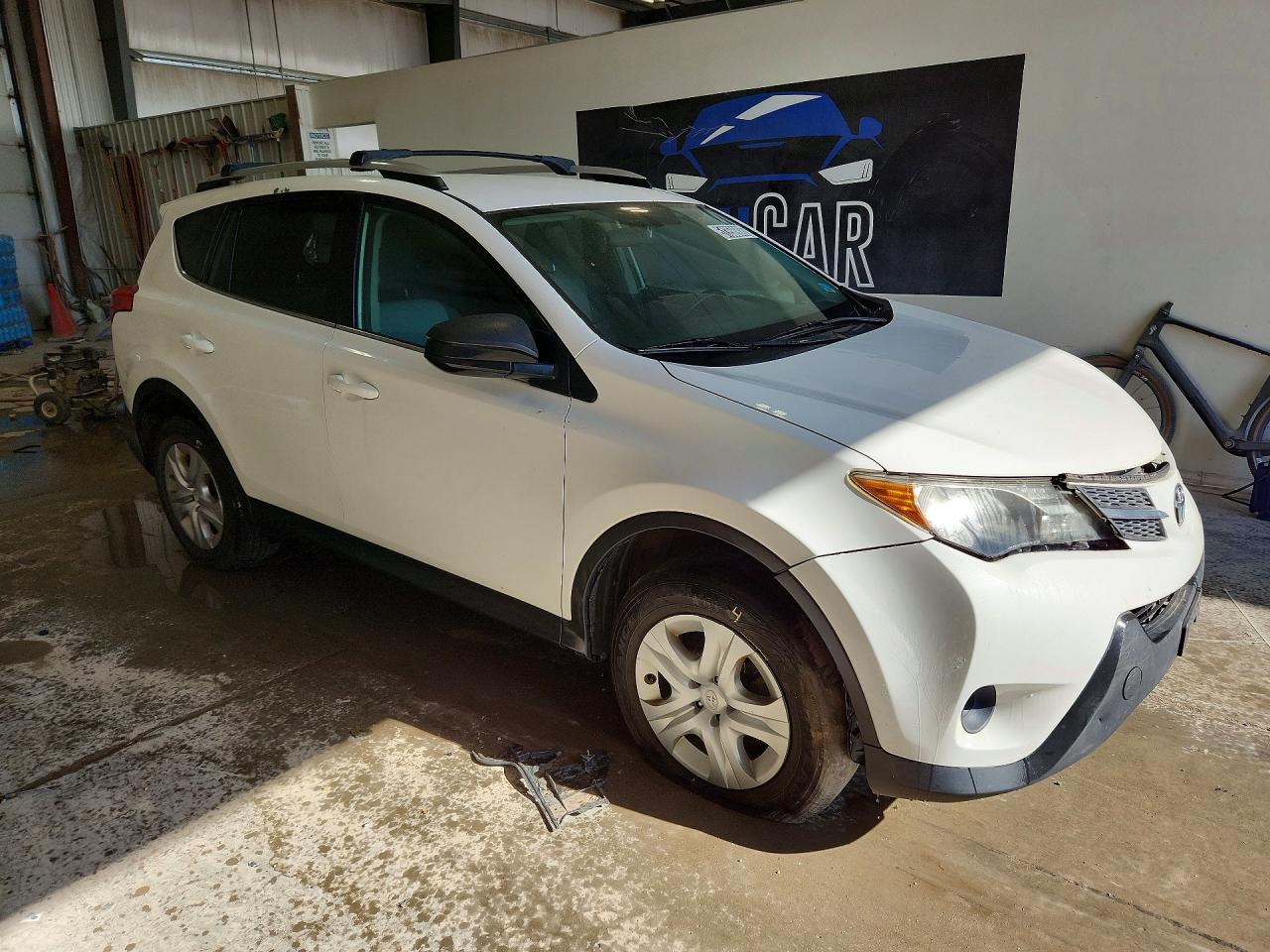 2014 Toyota Rav4 Le White vin: 2T3BFREV7EW221291