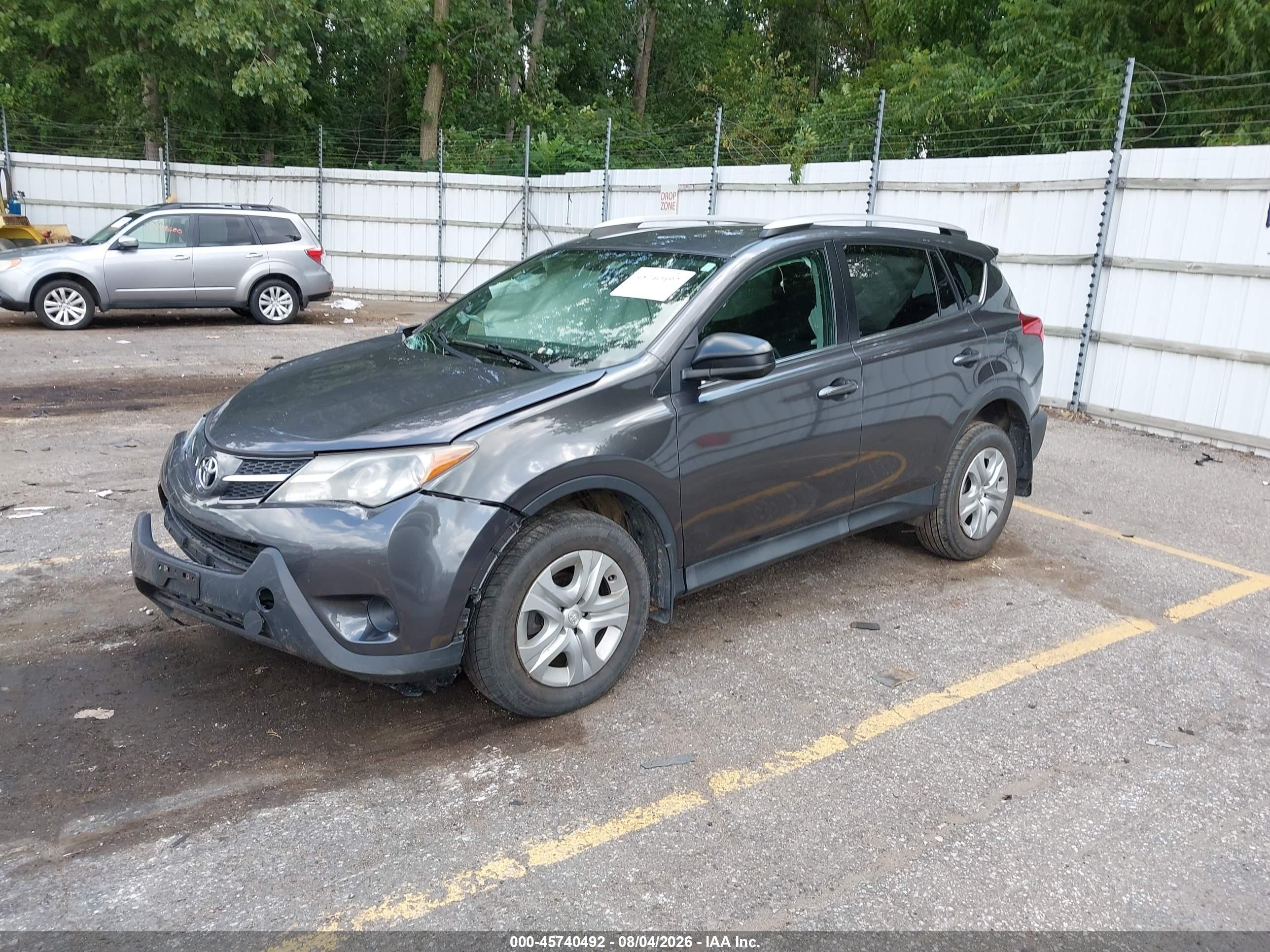 2015 Toyota Rav4 Le Gray vin: 2T3BFREV7FW244488
