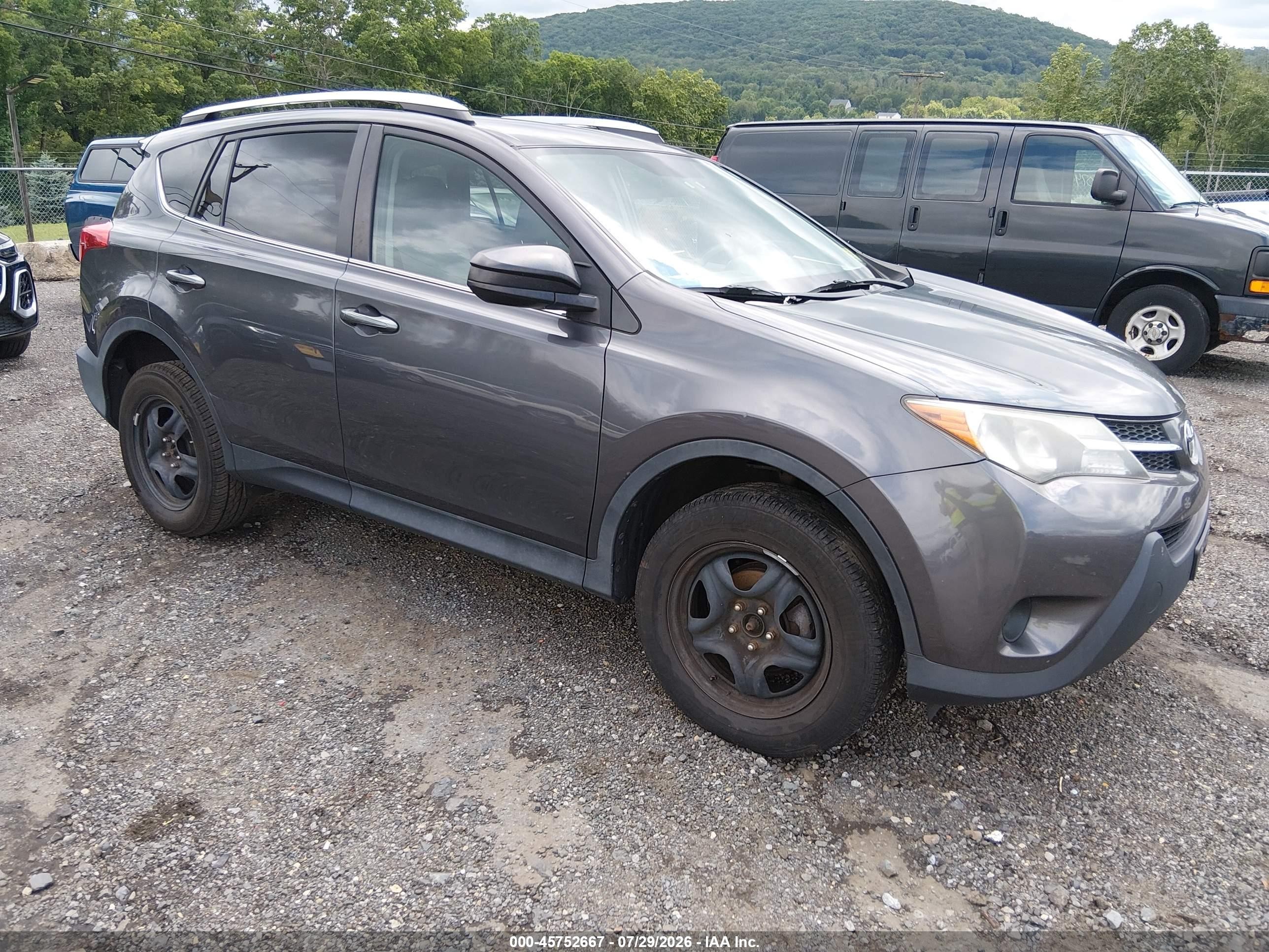 2015 Toyota Rav4 Le Серый vin: 2T3BFREV7FW281928