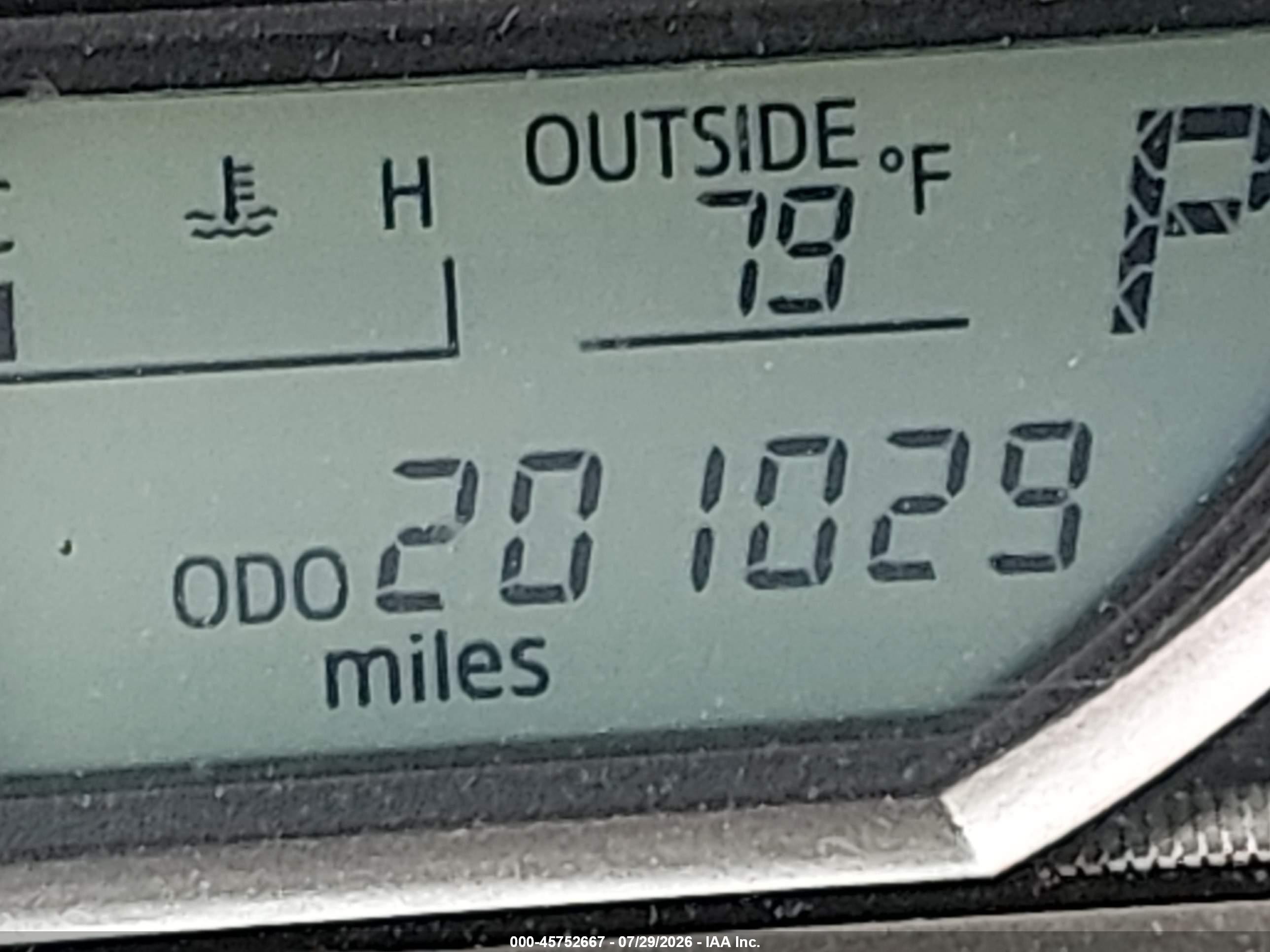 2015 Toyota Rav4 Le Gray vin: 2T3BFREV7FW281928