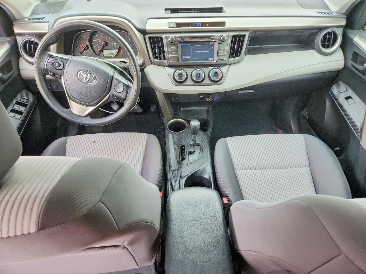 2015 Toyota Rav4 Le Серебряный vin: 2T3BFREV7FW305709