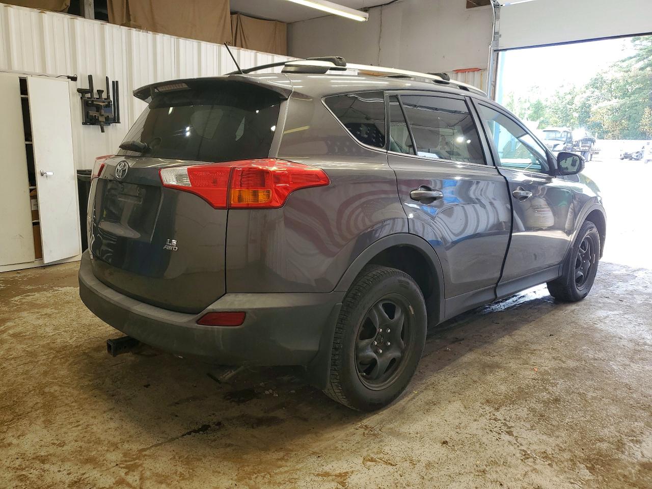 2015 Toyota Rav4 Le Gray vin: 2T3BFREV7FW307377