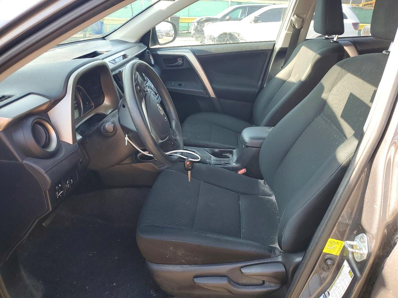 2015 Toyota Rav4 Le Gray vin: 2T3BFREV7FW326222