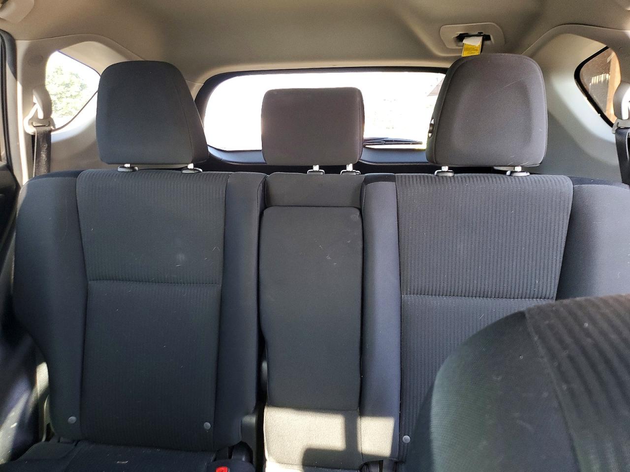 2015 Toyota Rav4 Le Gray vin: 2T3BFREV7FW326222