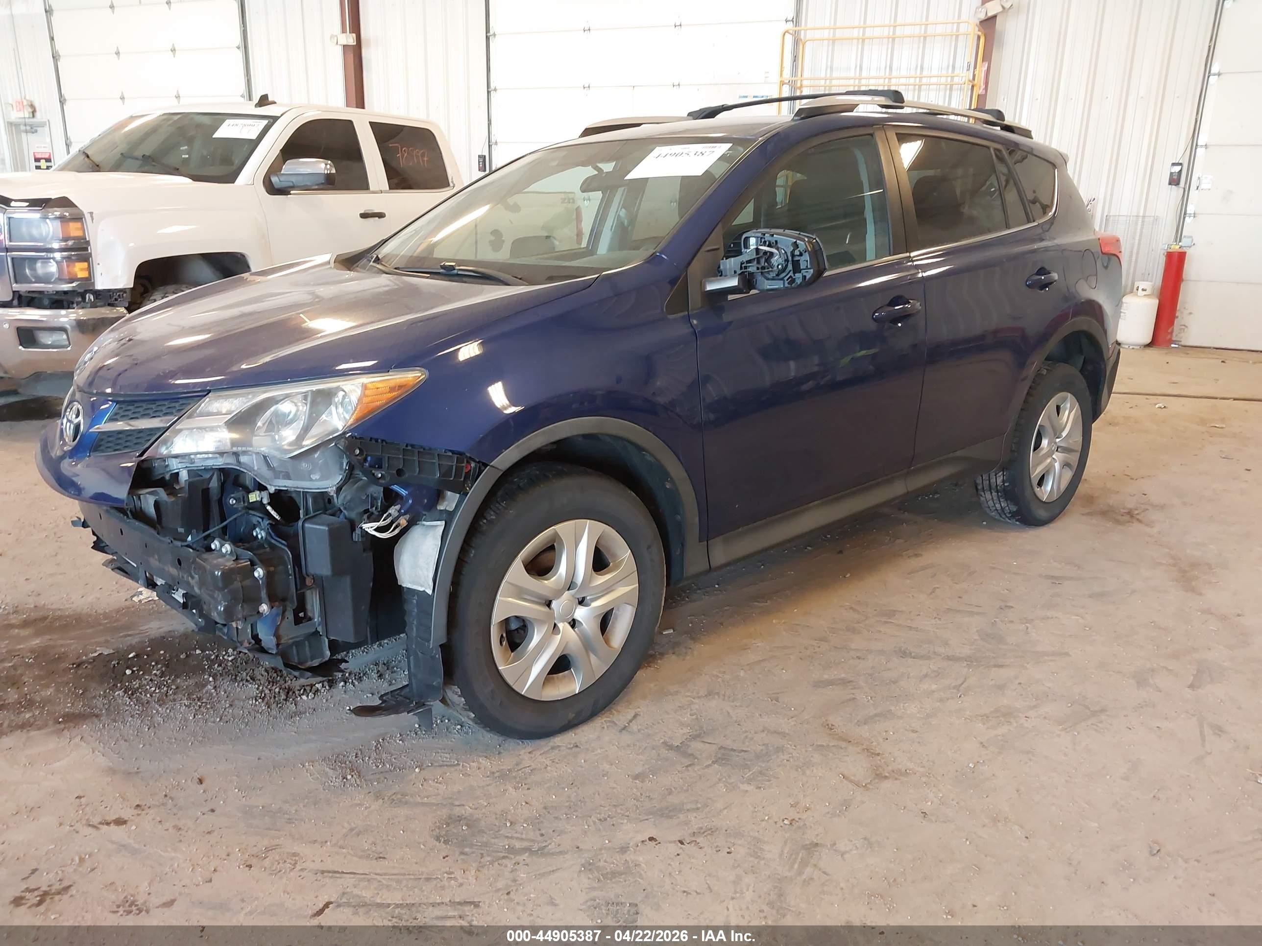2015 Toyota Rav4 Le Blue vin: 2T3BFREV7FW382841