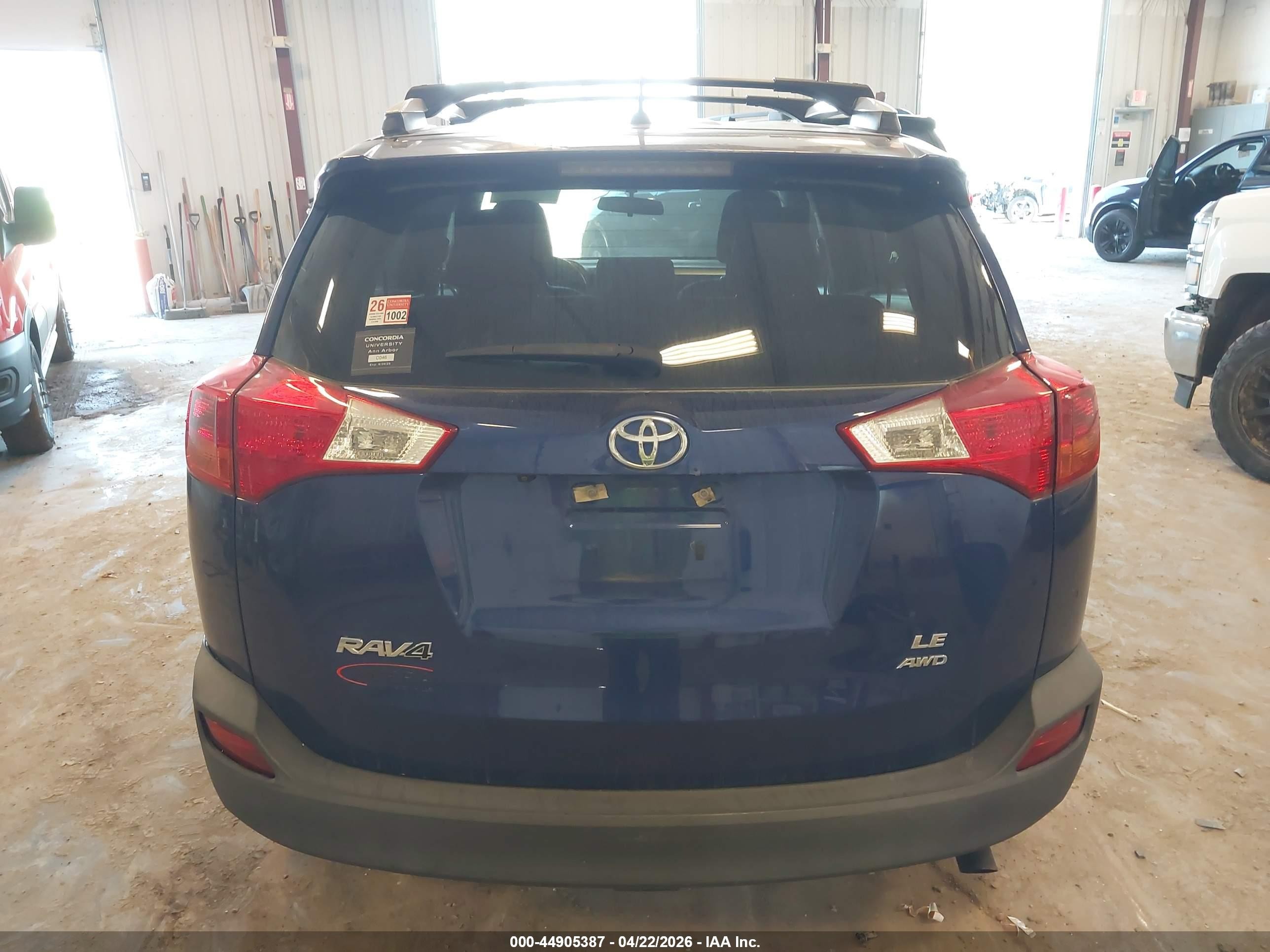 2015 Toyota Rav4 Le Blue vin: 2T3BFREV7FW382841