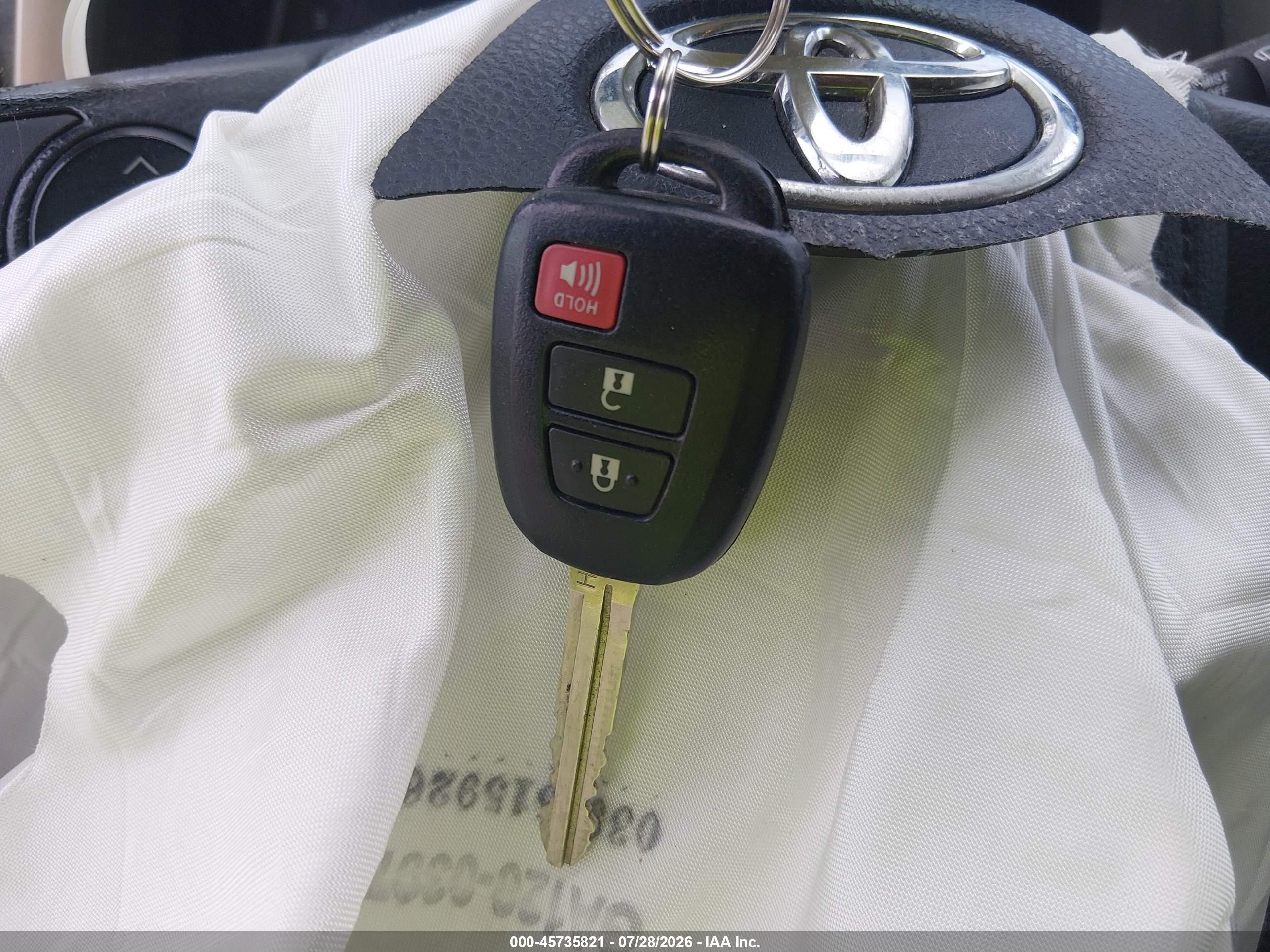 2015 Toyota Rav4 Le Gray vin: 2T3BFREV7FW386730