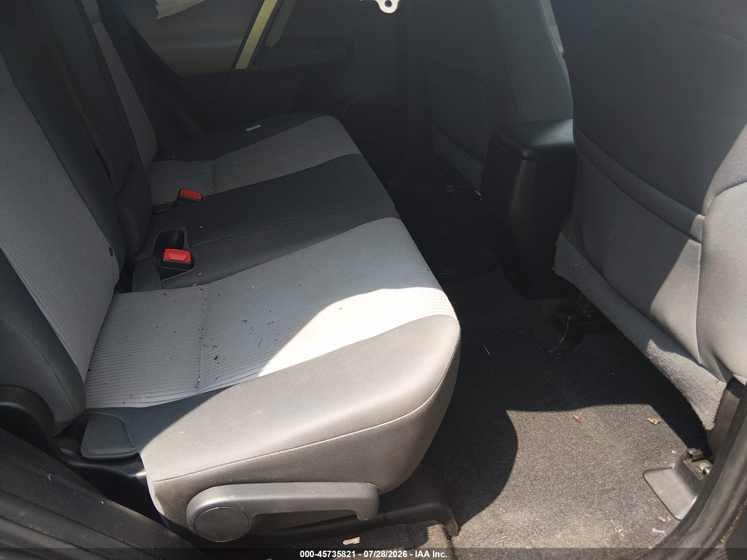 2015 Toyota Rav4 Le Gray vin: 2T3BFREV7FW386730