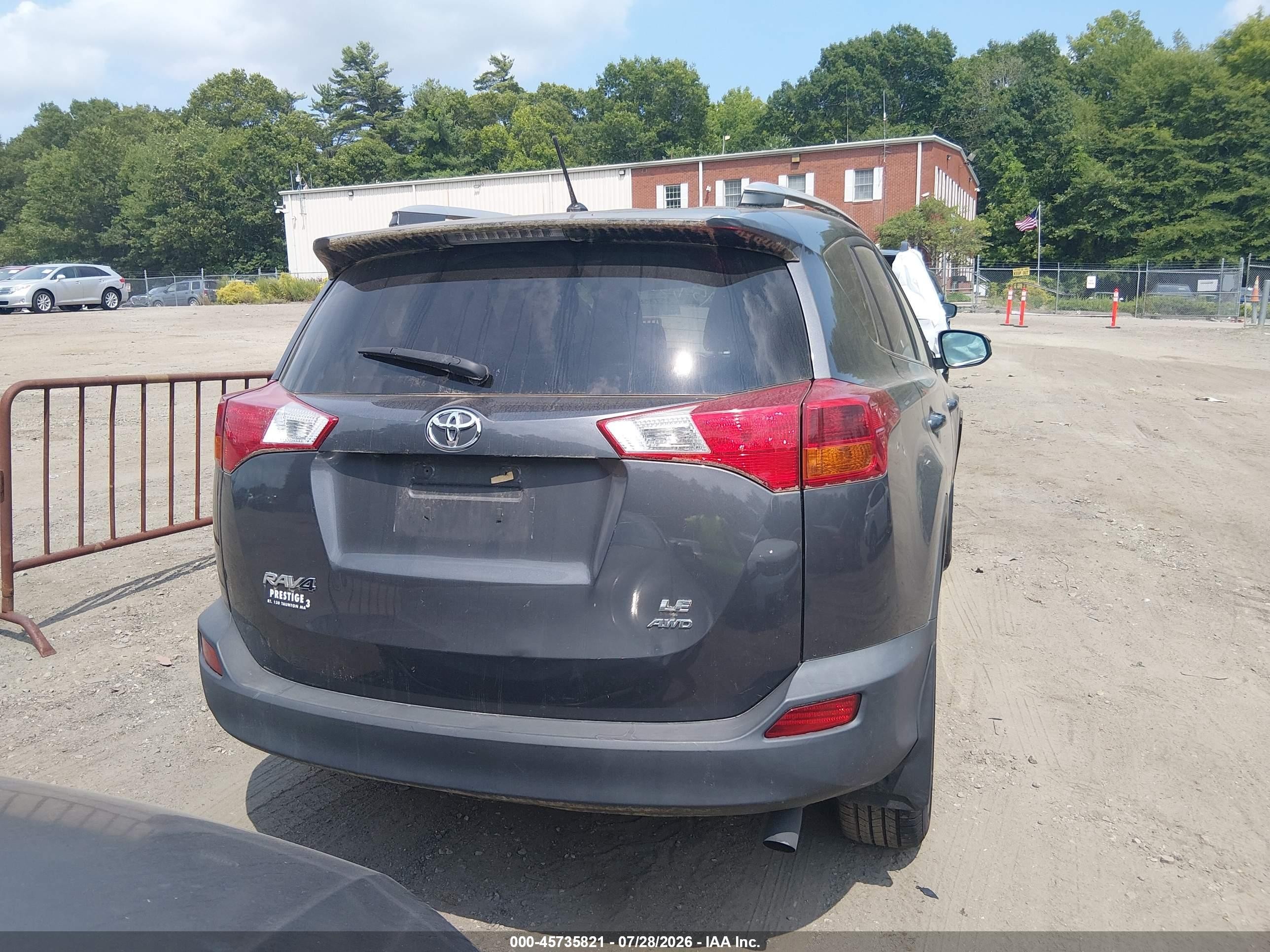 2015 Toyota Rav4 Le Gray vin: 2T3BFREV7FW386730