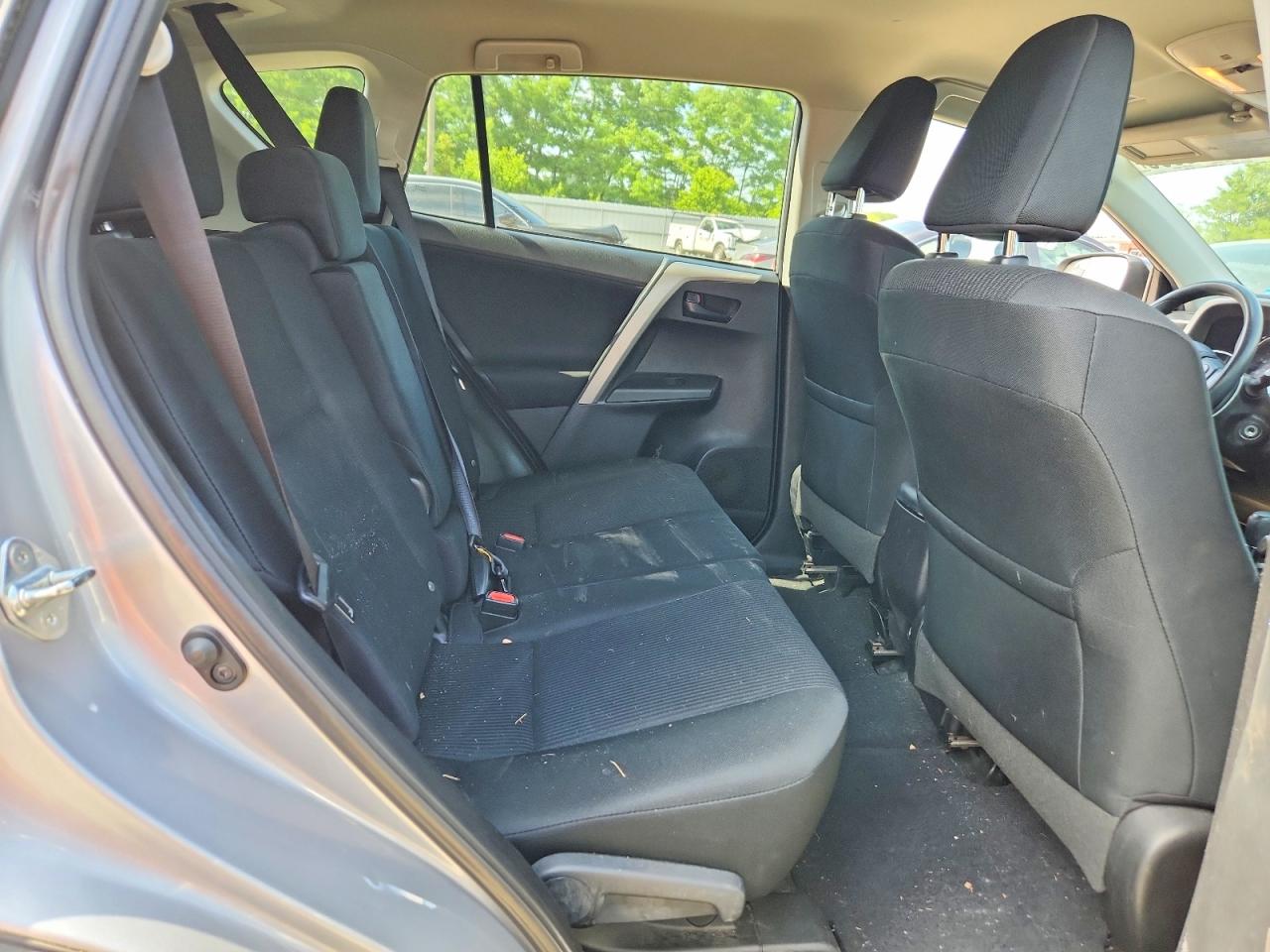 2016 Toyota Rav4 Le Серебряный vin: 2T3BFREV7GW427004
