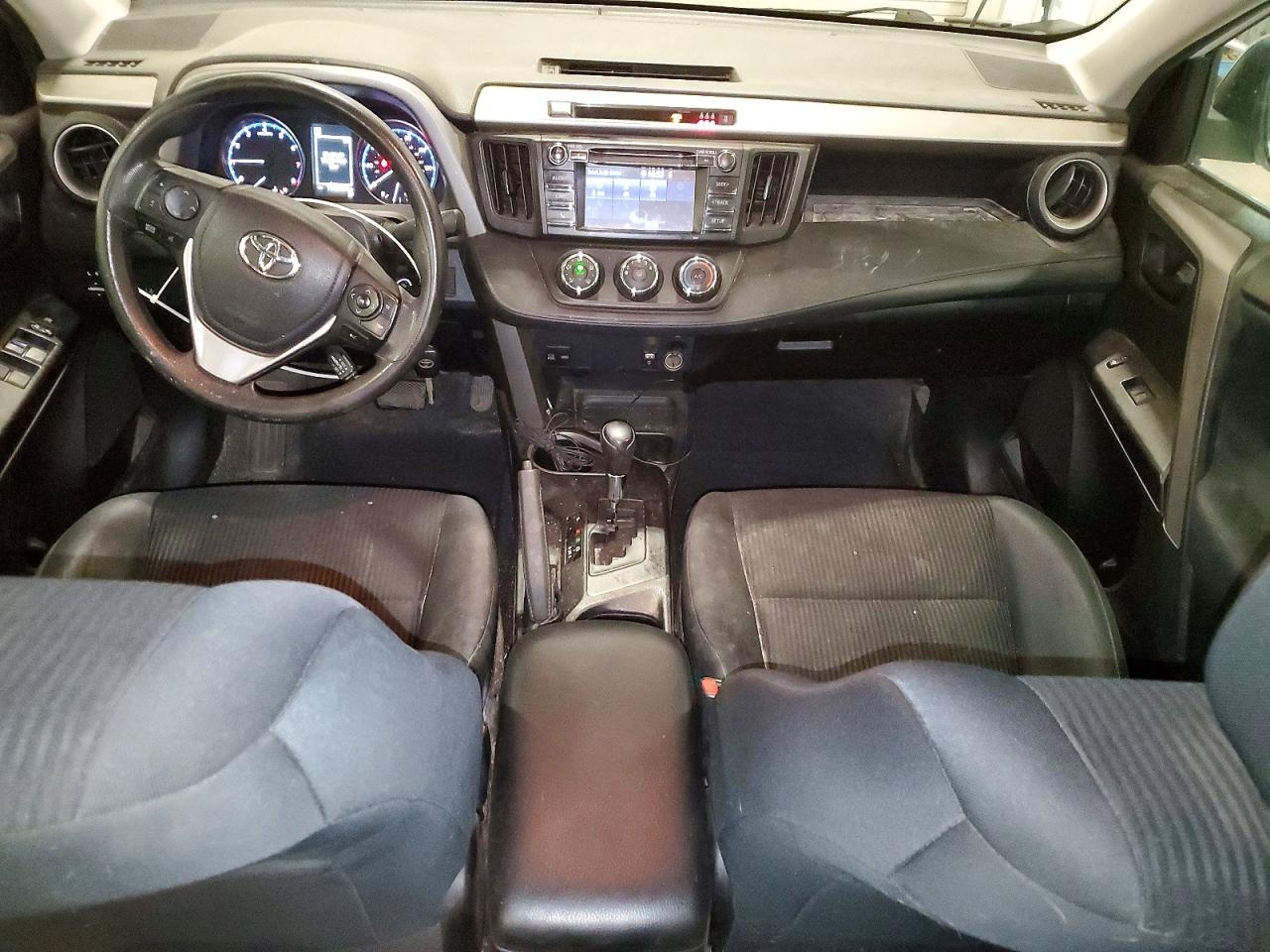 2017 Toyota Rav4 Le White vin: 2T3BFREV7HW620142