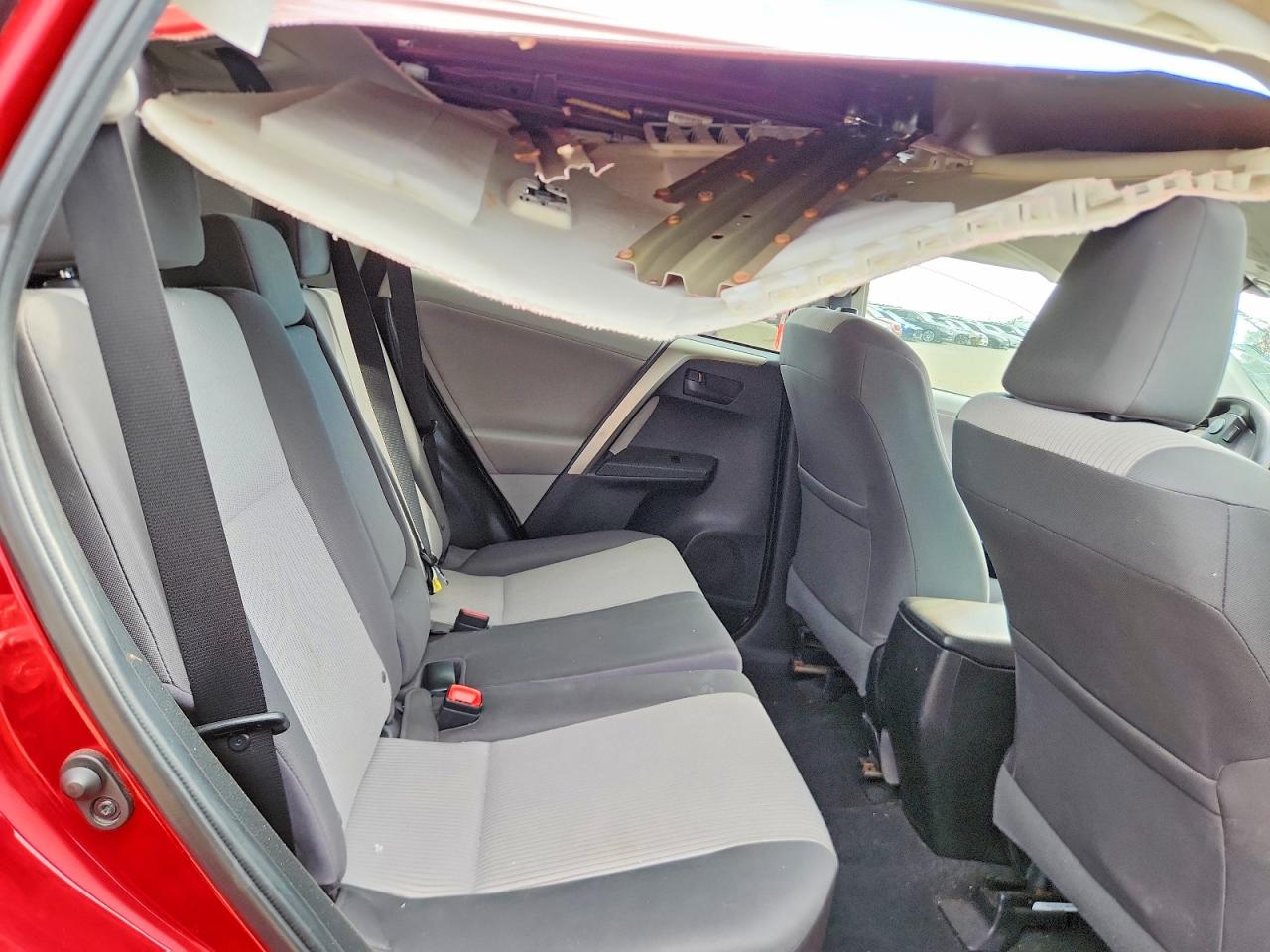 2013 Toyota Rav4 Le Red vin: 2T3BFREV8DW006548