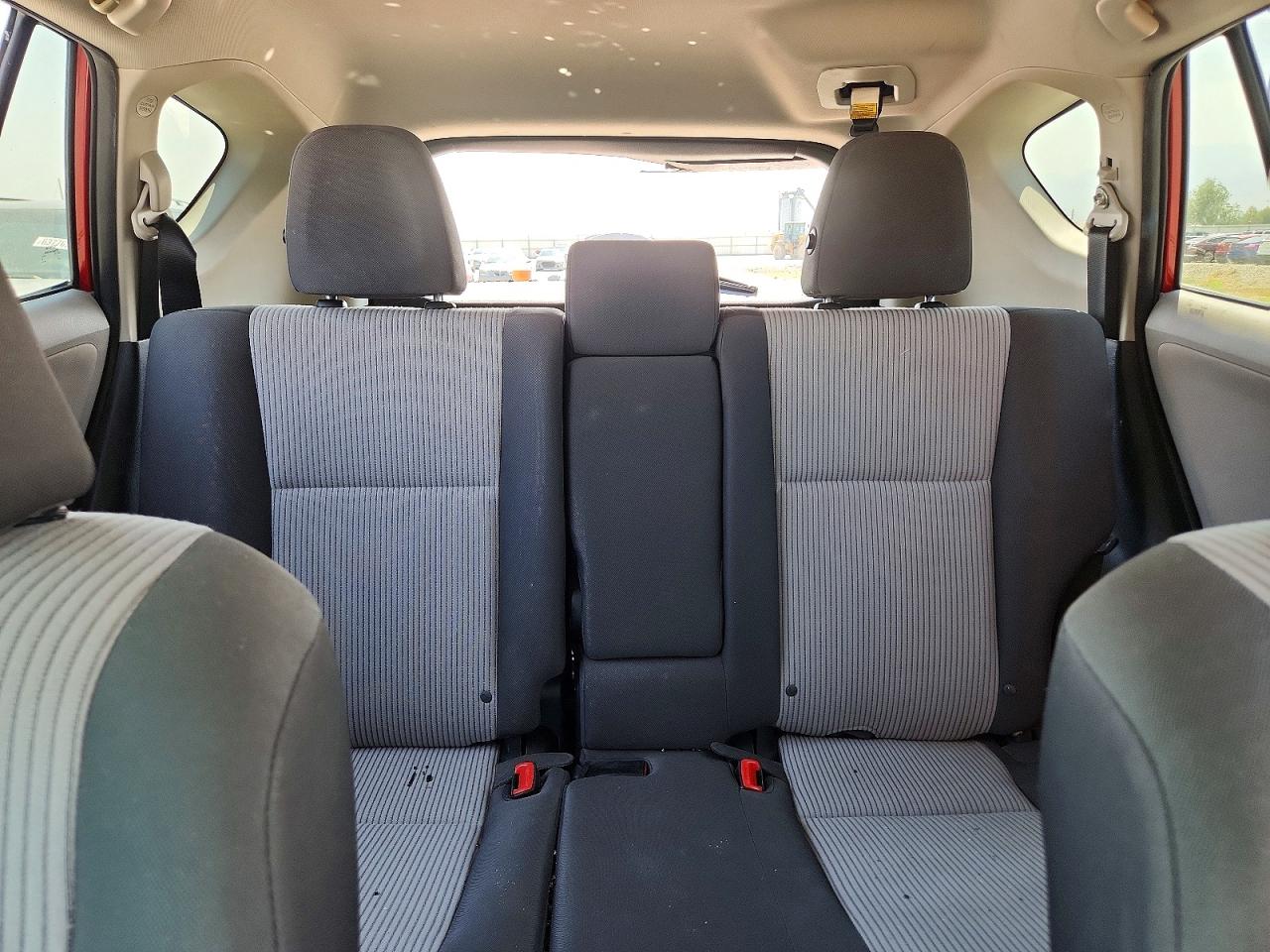 2013 Toyota Rav4 Le Red vin: 2T3BFREV8DW024760