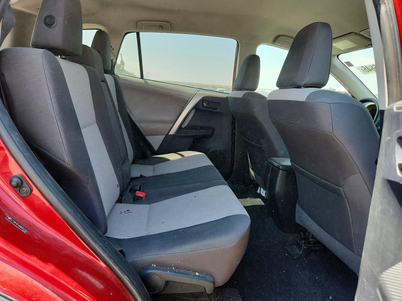 2013 Toyota Rav4 Le Red vin: 2T3BFREV8DW024760