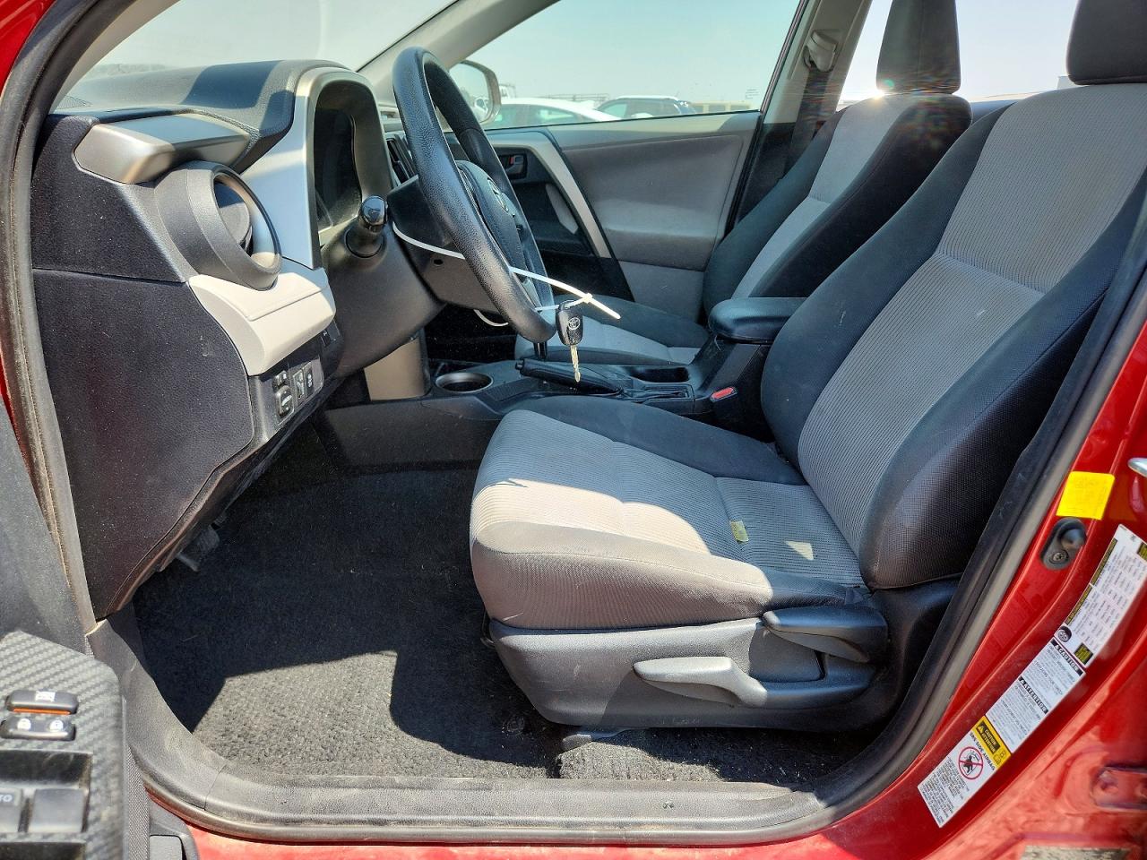 2013 Toyota Rav4 Le Red vin: 2T3BFREV8DW024760